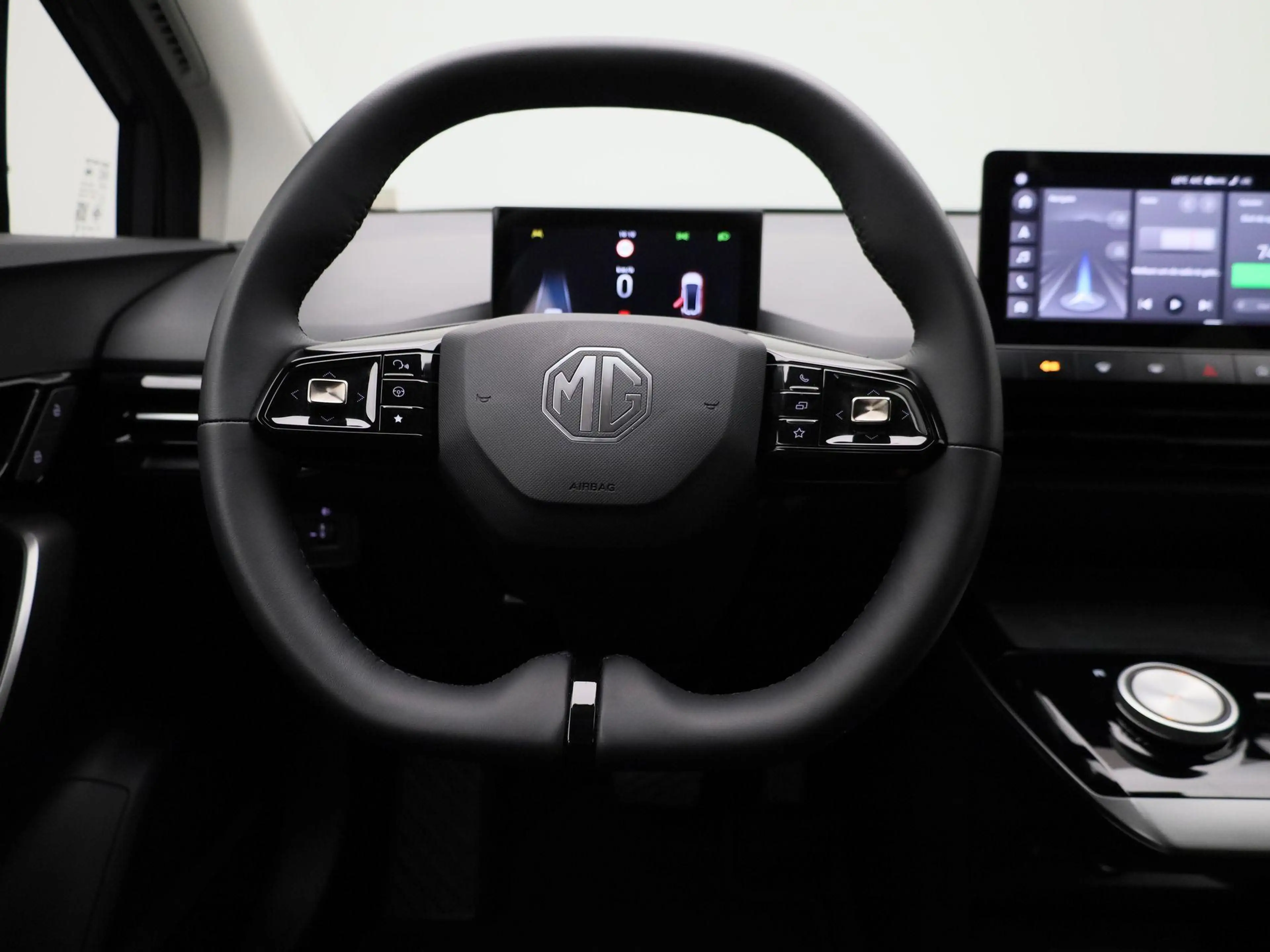 MG MG4 Luxury 64 kWh | 1e-EIG. | SoH 99,3 % | WLTP 435 KM — photo 8