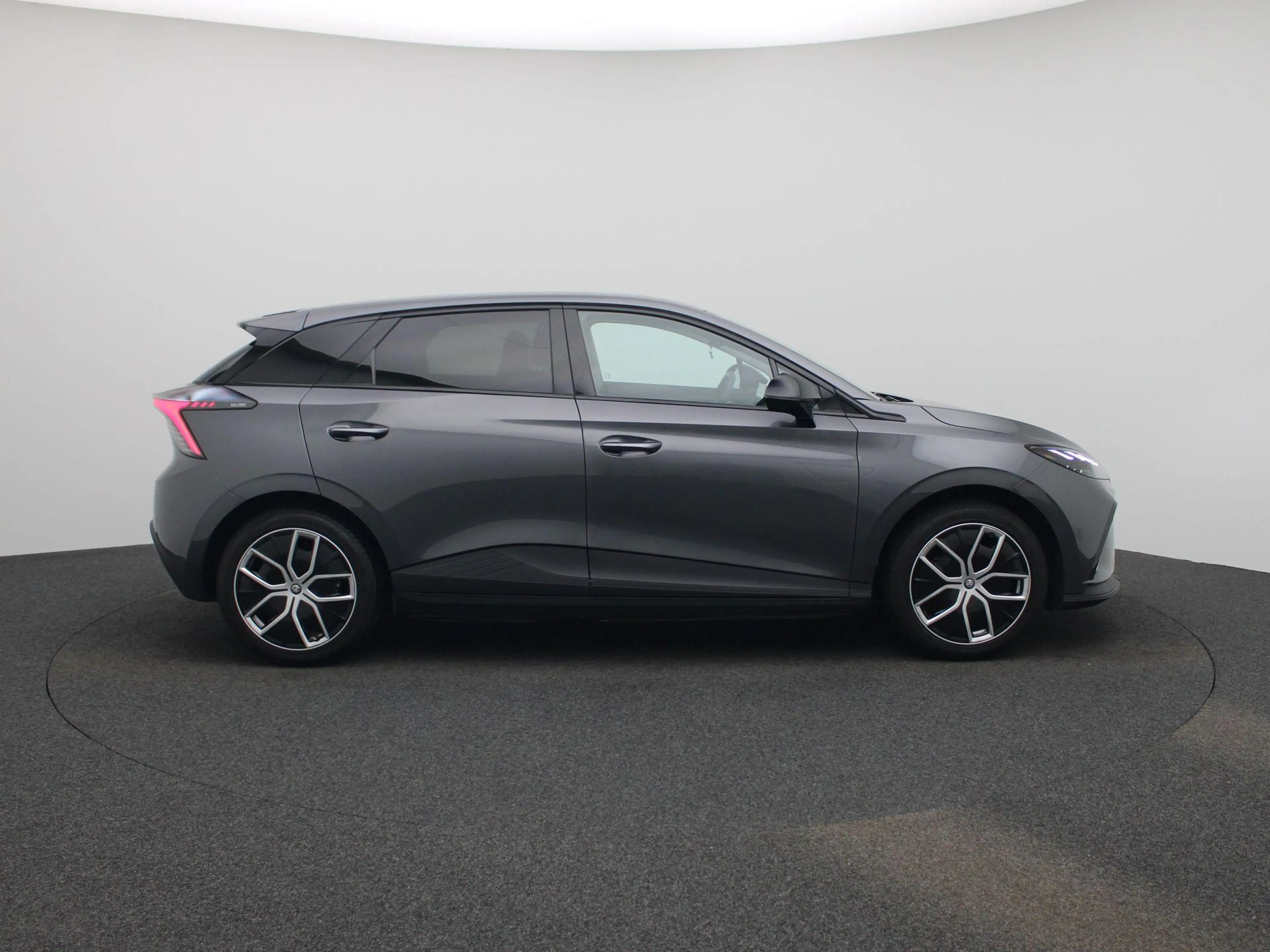 MG MG4 Luxury 64 kWh | 1e-EIG. | SoH 99,3 % | WLTP 435 KM — photo 7