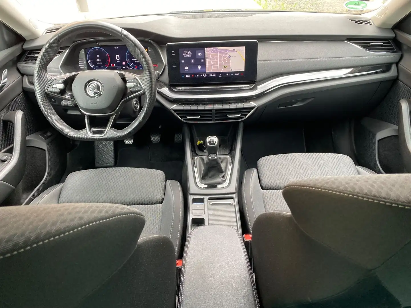 Skoda Octavia Combi 1.5 TSI First Edition Virtual LED Noir - 2