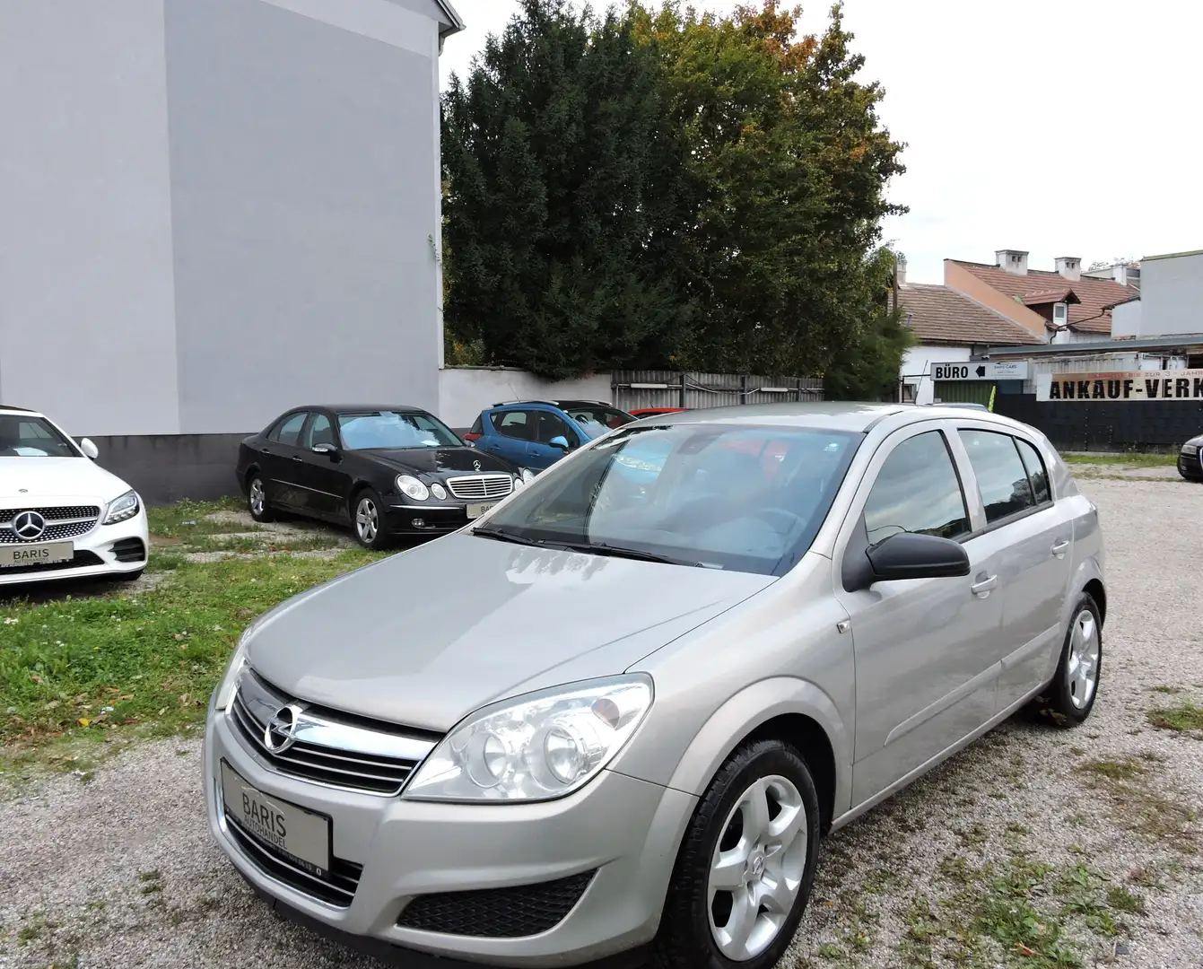 Opel Astra CATCH ME Now // Halbautomatik Beige - 2