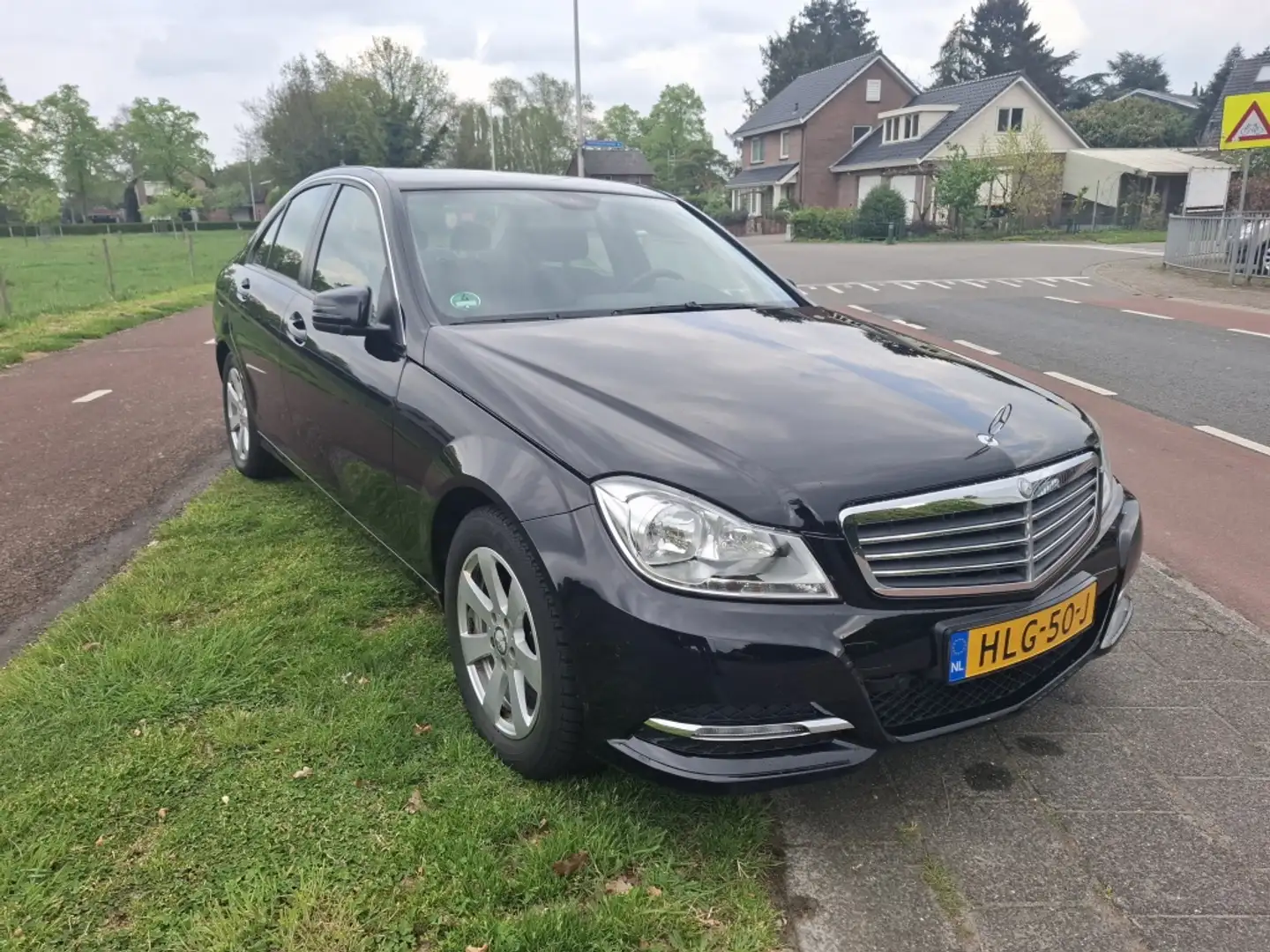 Mercedes-Benz C 180 Zwart - 2