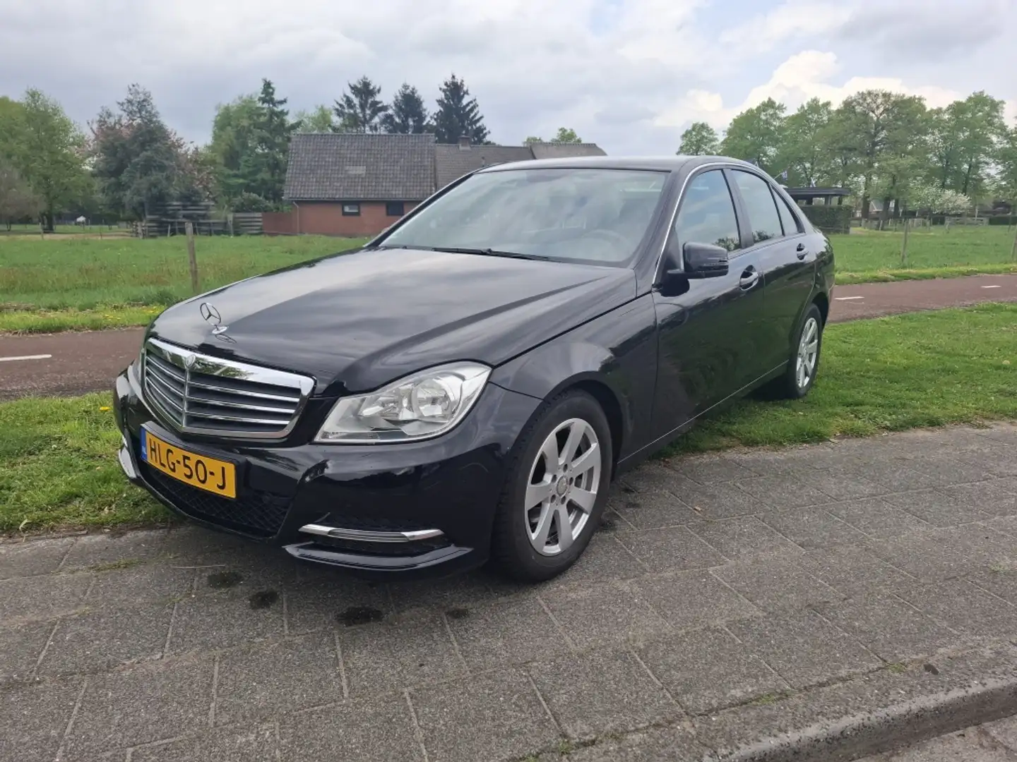 Mercedes-Benz C 180 Zwart - 1