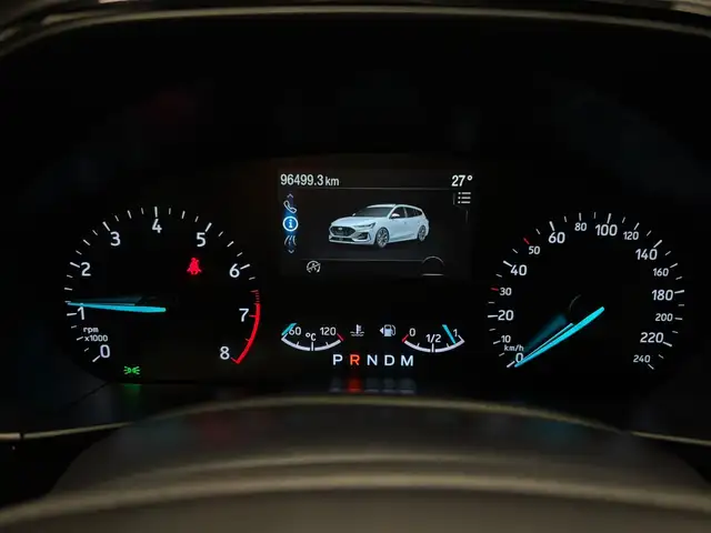 Ford Focus view 11