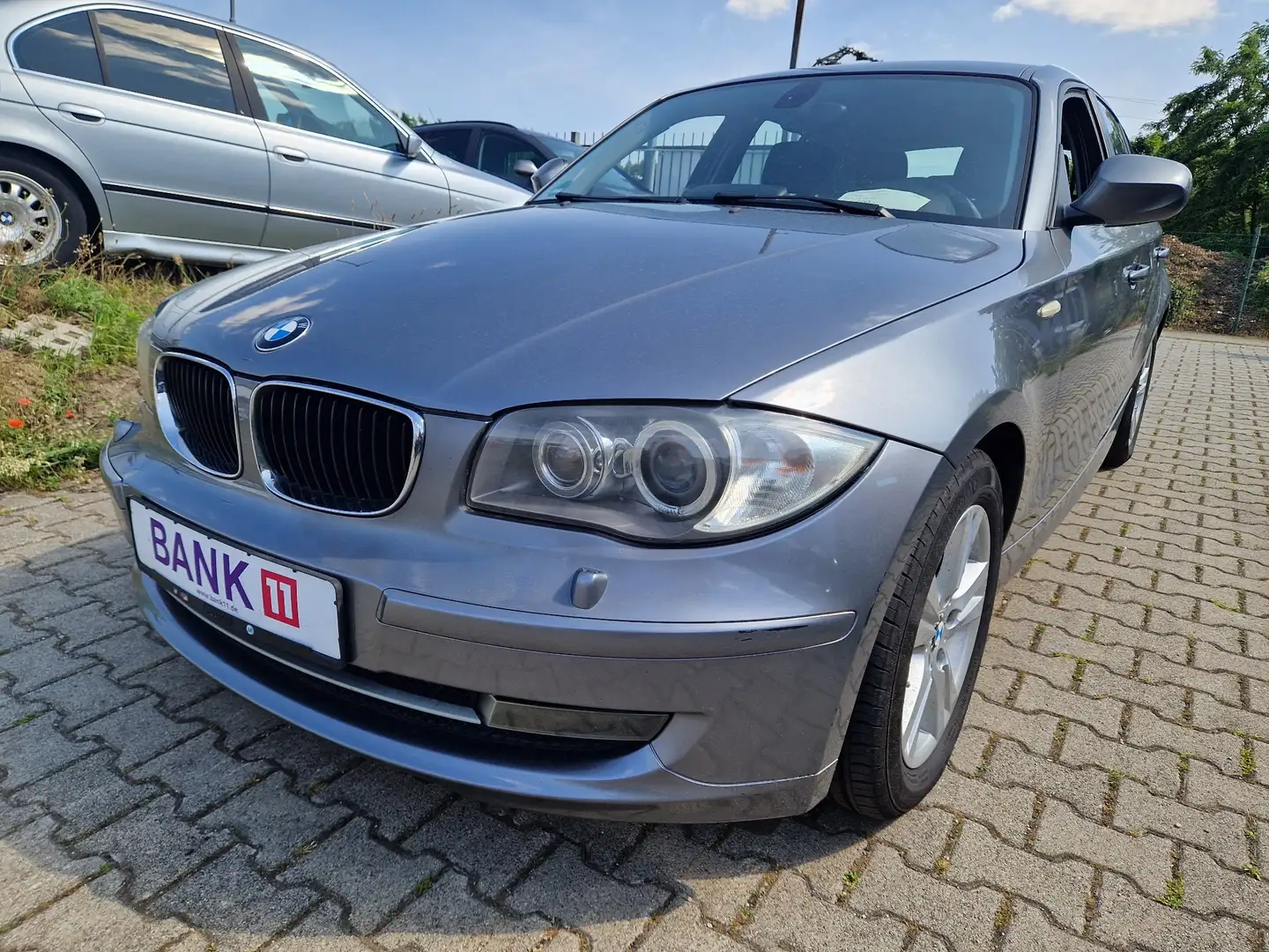 BMW 118 118d Sport Grau - 1
