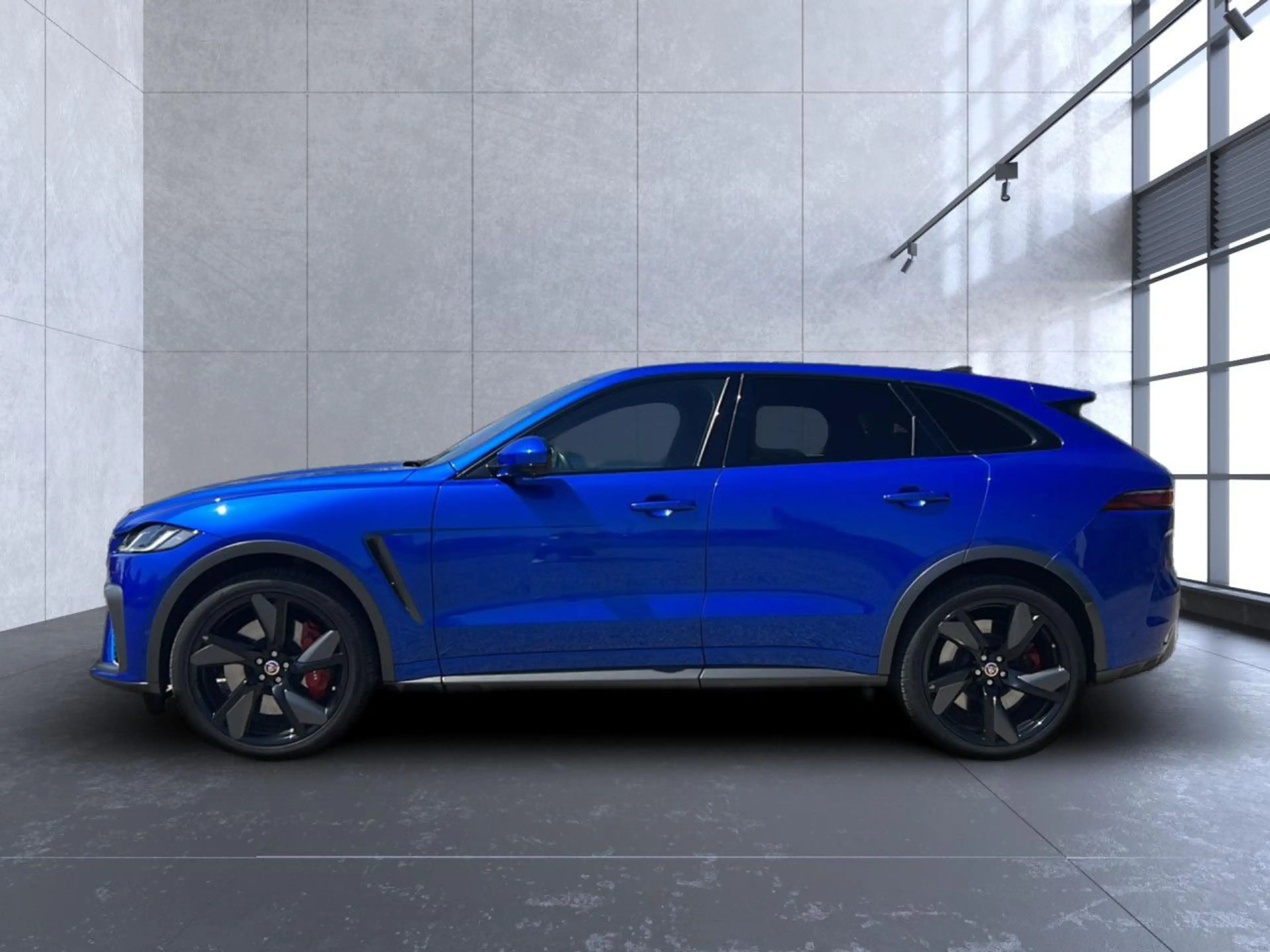 Jaguar F-Pace P550 AWD SVR — photo 6