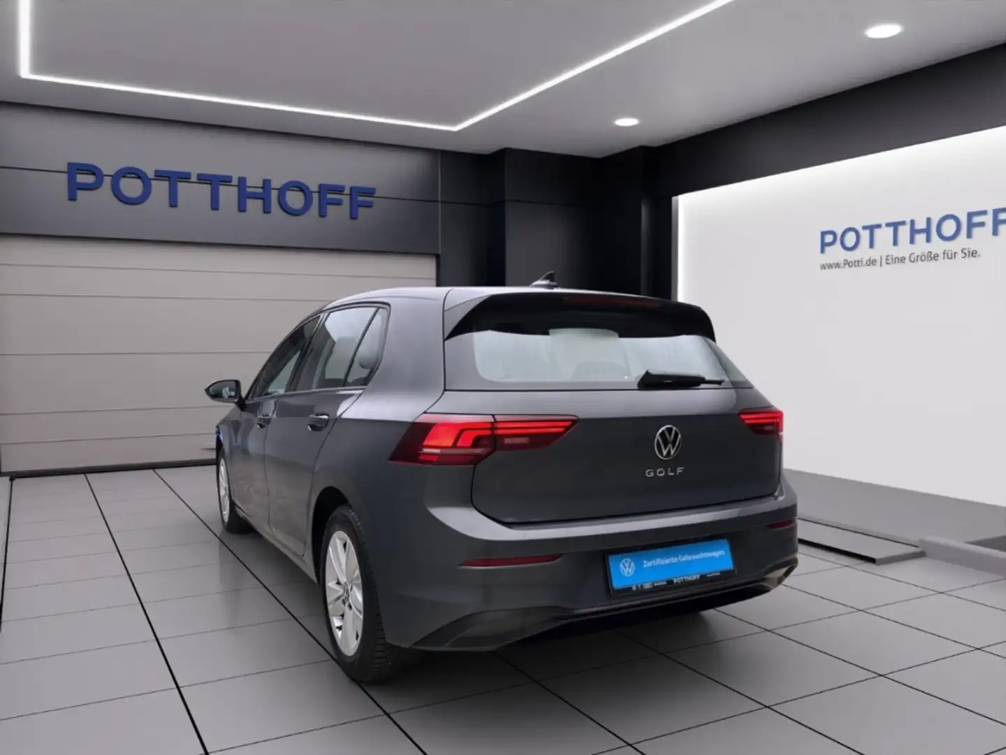 Volkswagen Golf 1.5 TSI LIFE NAVI AHK PDC LED Grau - 2