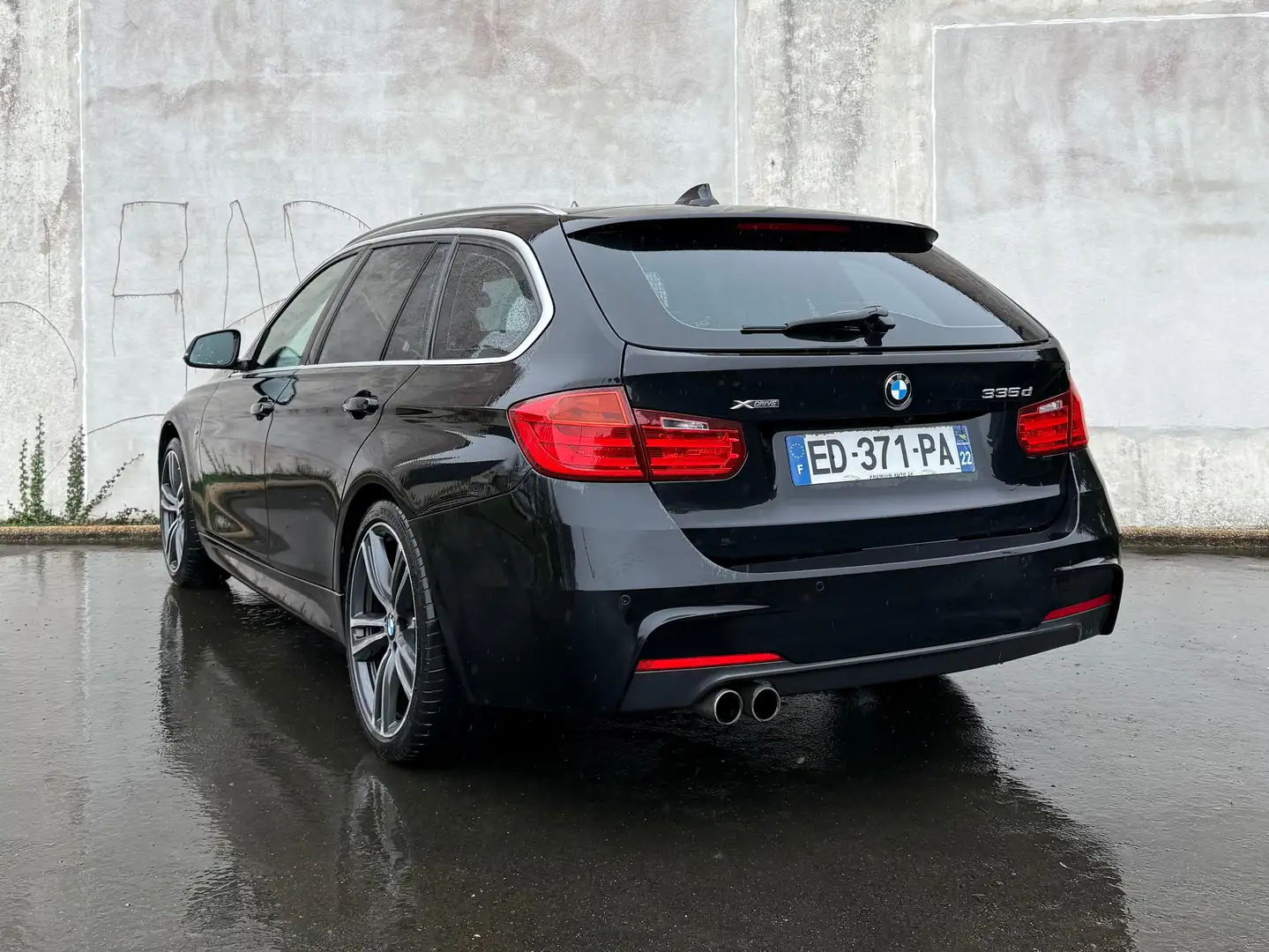 BMW 335 Touring 335d xDrive 313 ch M Sport A Negru - 2