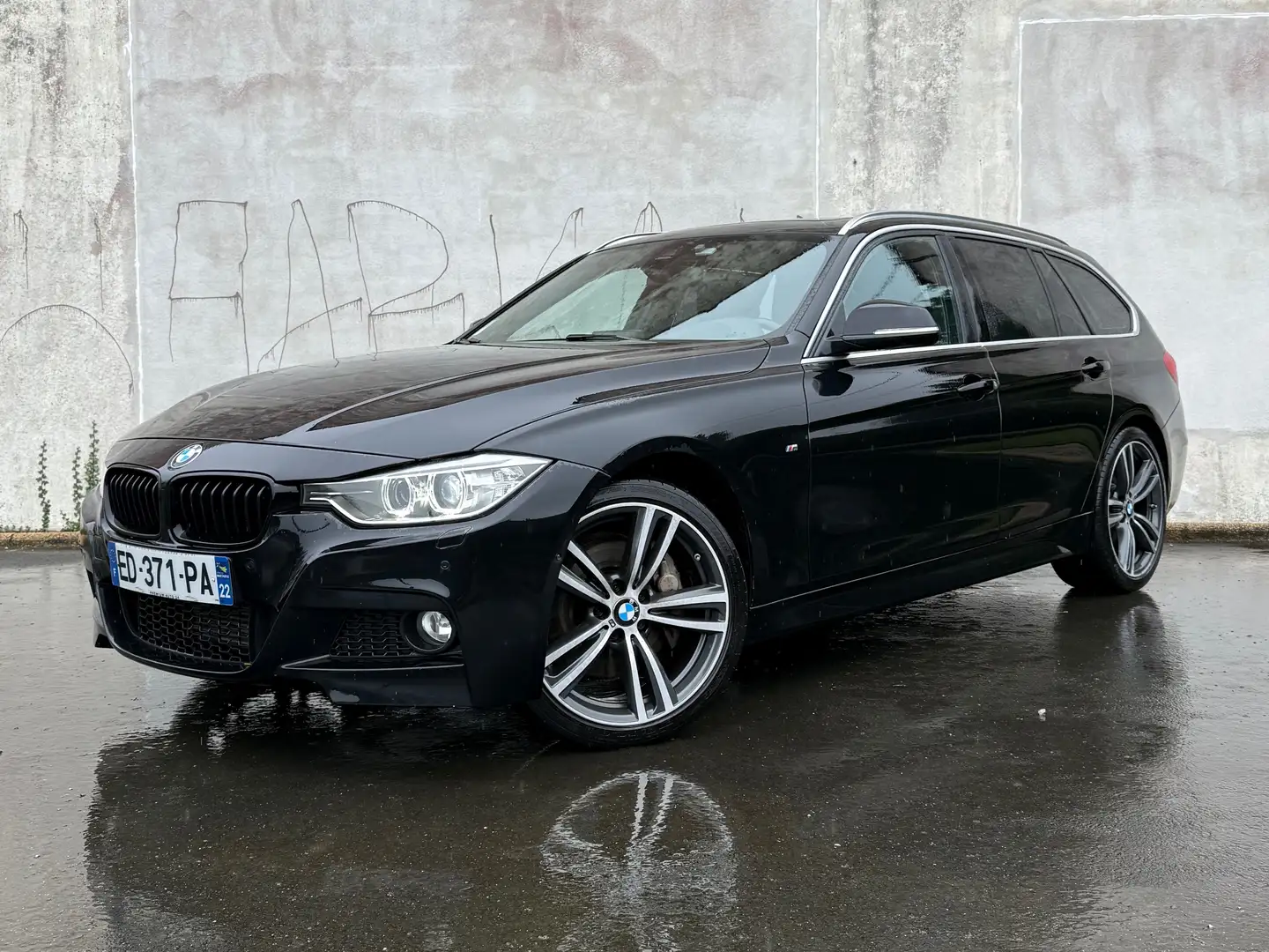 BMW 335 Touring 335d xDrive 313 ch M Sport A Negru - 1