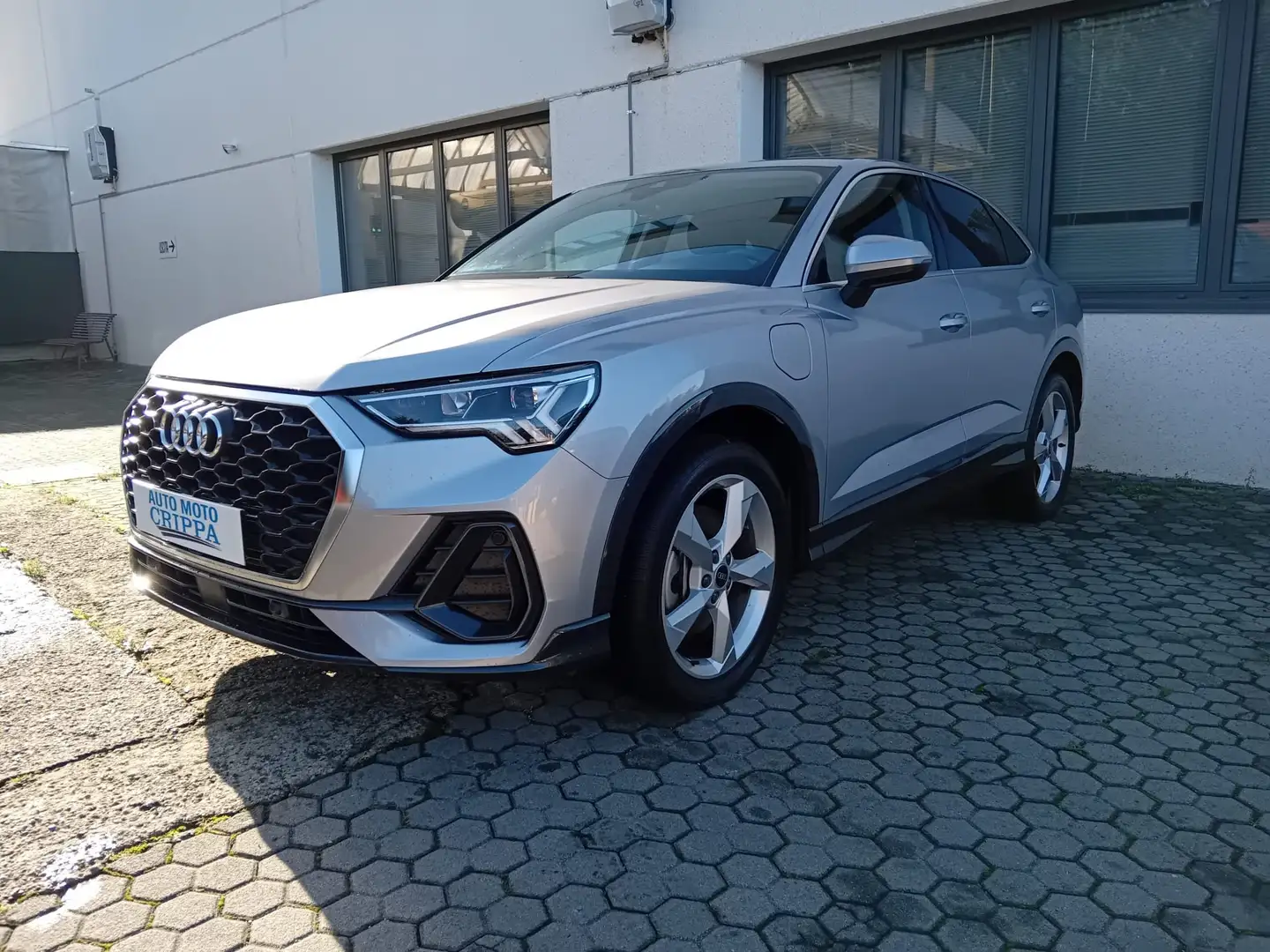 Audi Q3 SPB 45 TFSI e 150CV S-TRONIC BUSINESS PLUS Argento - 1