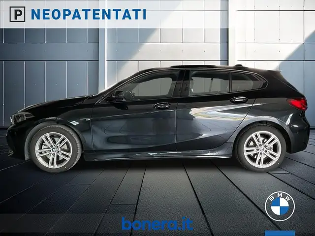 BMW 1 Series view 9