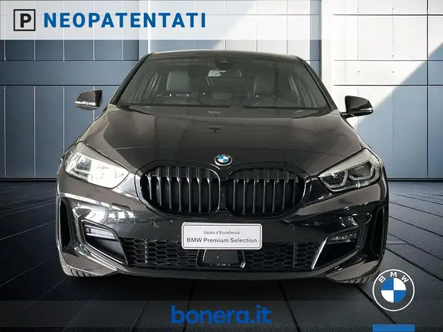 BMW 1 Series view 3