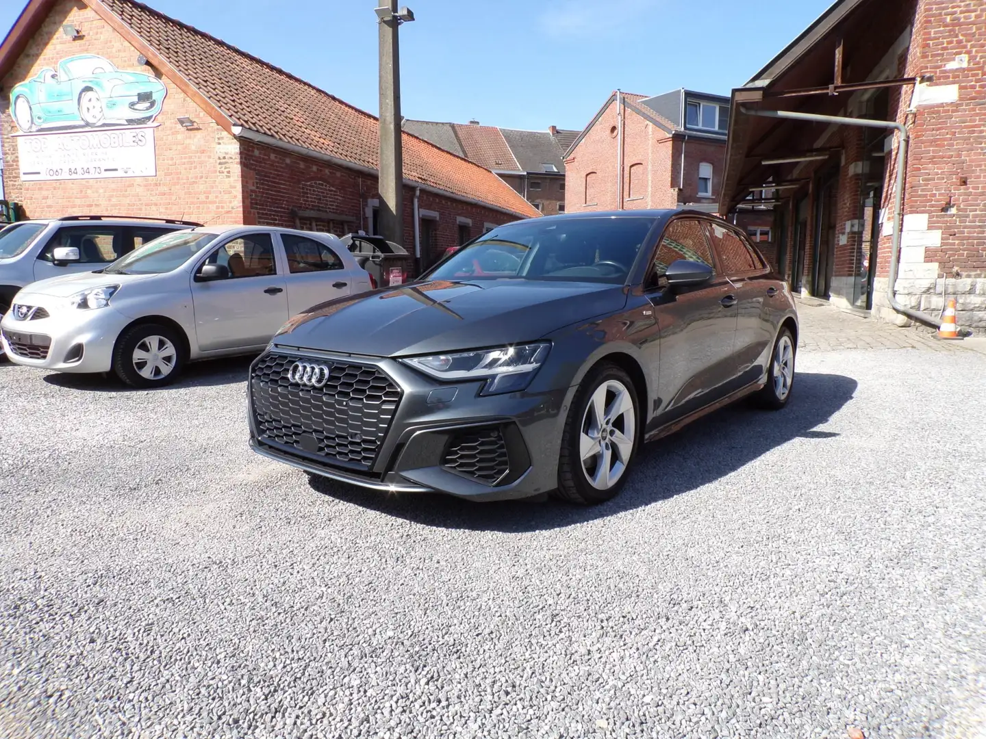 Audi A3 Sportback 35 TDi Business Edition S line tronic Gris - 2