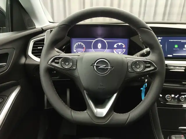 Opel Grandland view 12