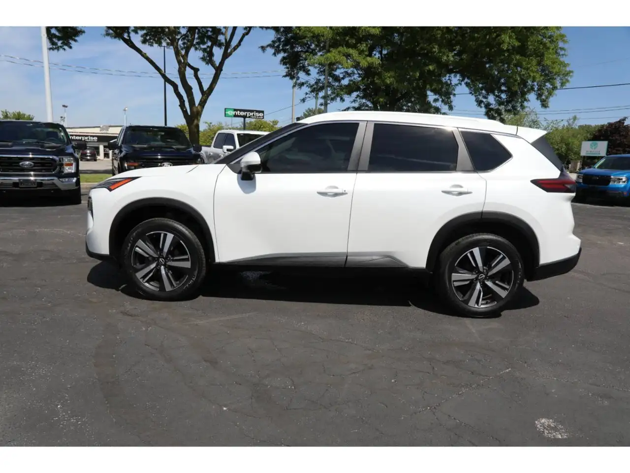 Nissan Rogue fotografie Nissan Rogue