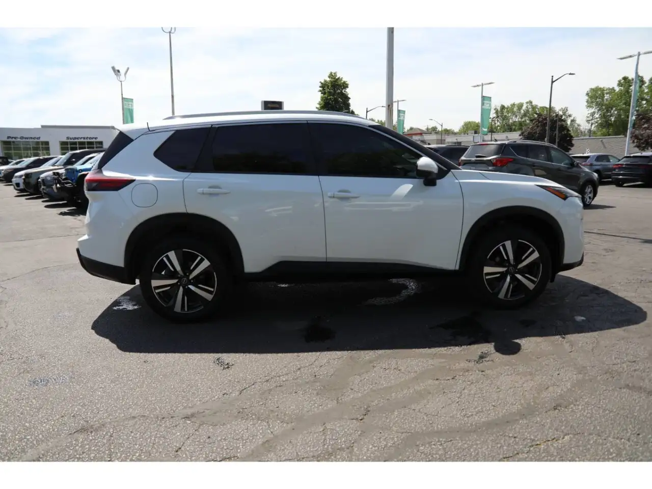 Nissan Rogue fotografie Nissan Rogue