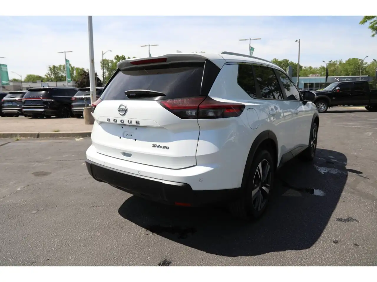 Nissan Rogue fotografie Nissan Rogue