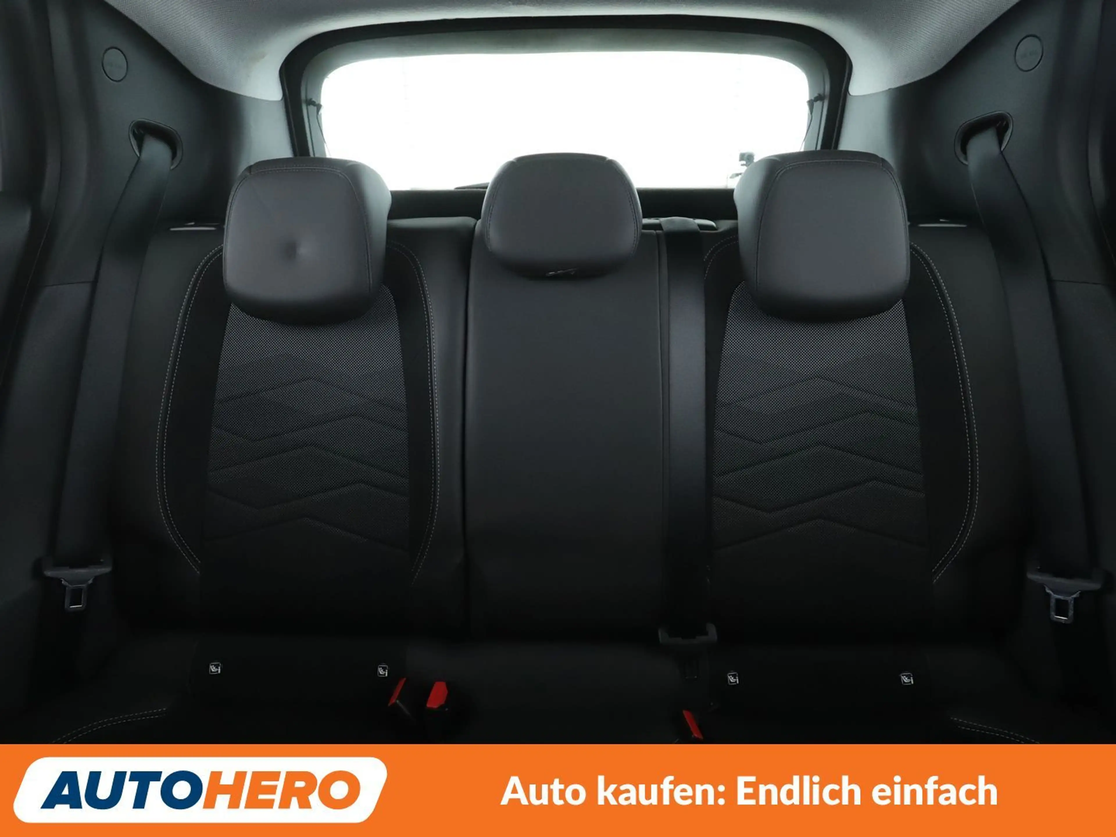Jeep Avenger 1.2 T-GDI Altitude *NAVI*VC*LED*ACC*CAM*PDC*SHZ* — photo 15