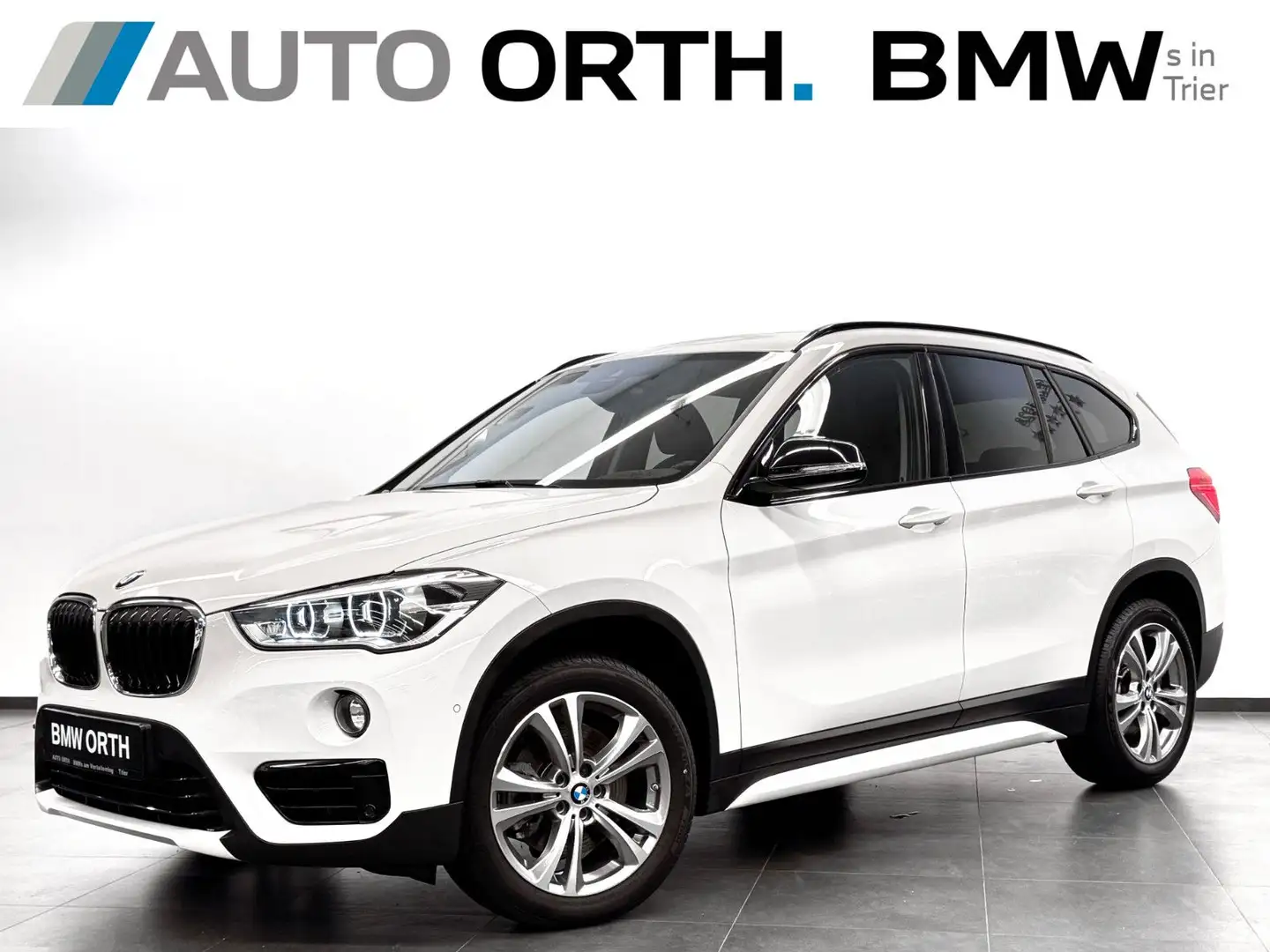BMW X1 sDrive20i AUT. SPORT-L. NAVI+ HUD RFK DR.ASS Weiß - 1