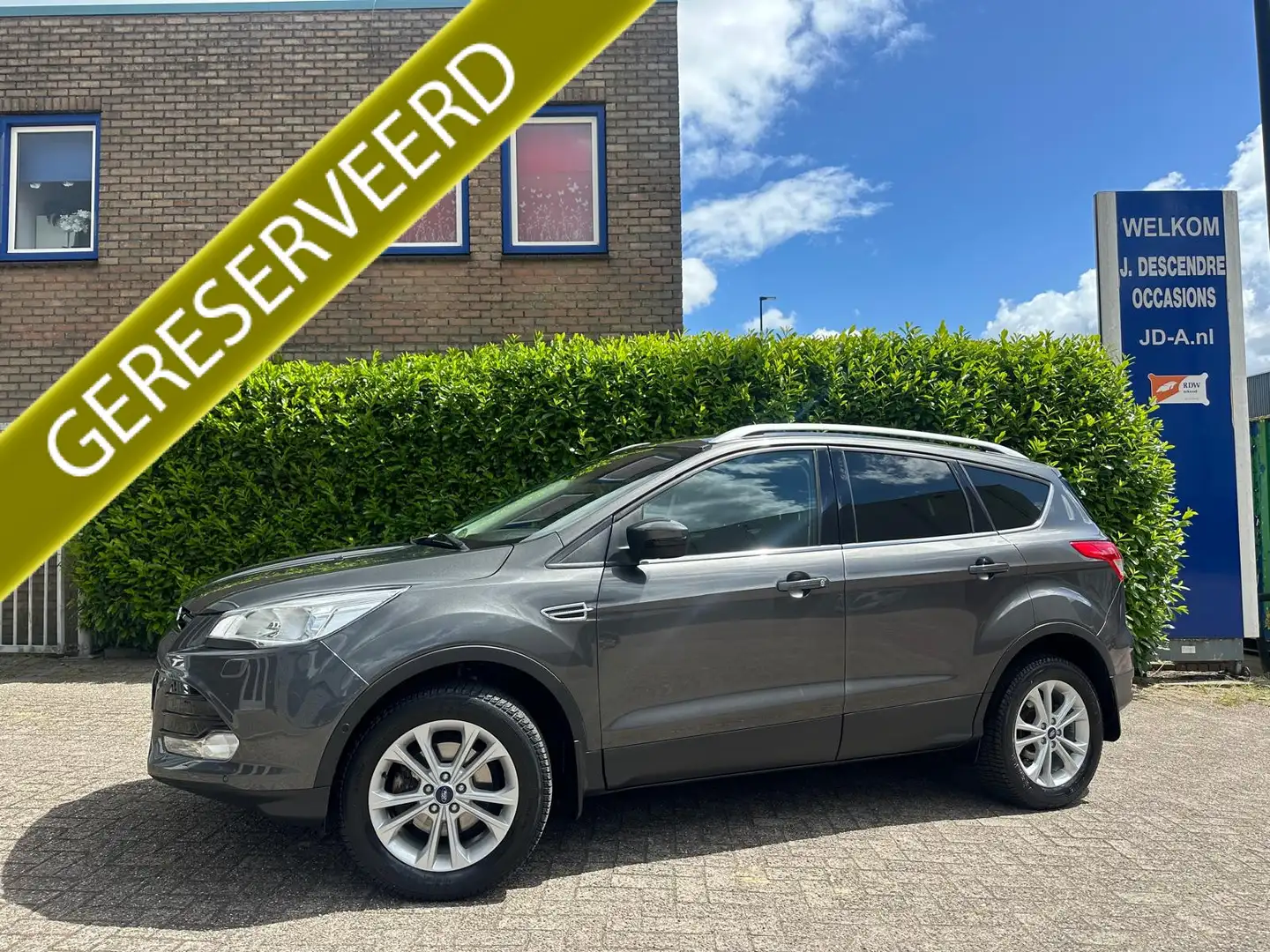 Ford Kuga 1.5 EcoBoost Titanium Climate C, Cruise C, Navigat Grijs - 1