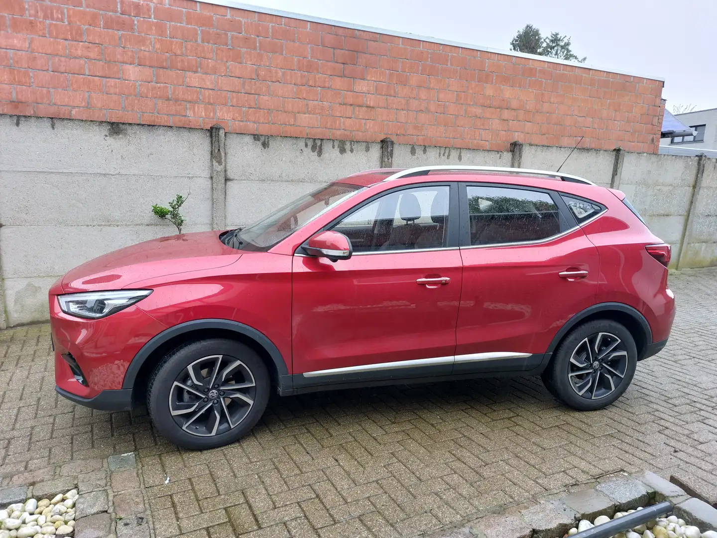 MG ZS Rouge - 1