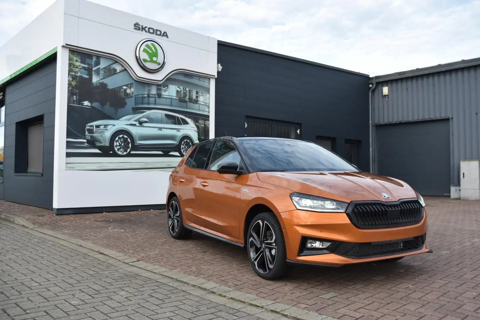 Skoda Fabia 1.5 TSI Monte Carlo*Navi*LED*Rückcam*uvm. Orange - 1