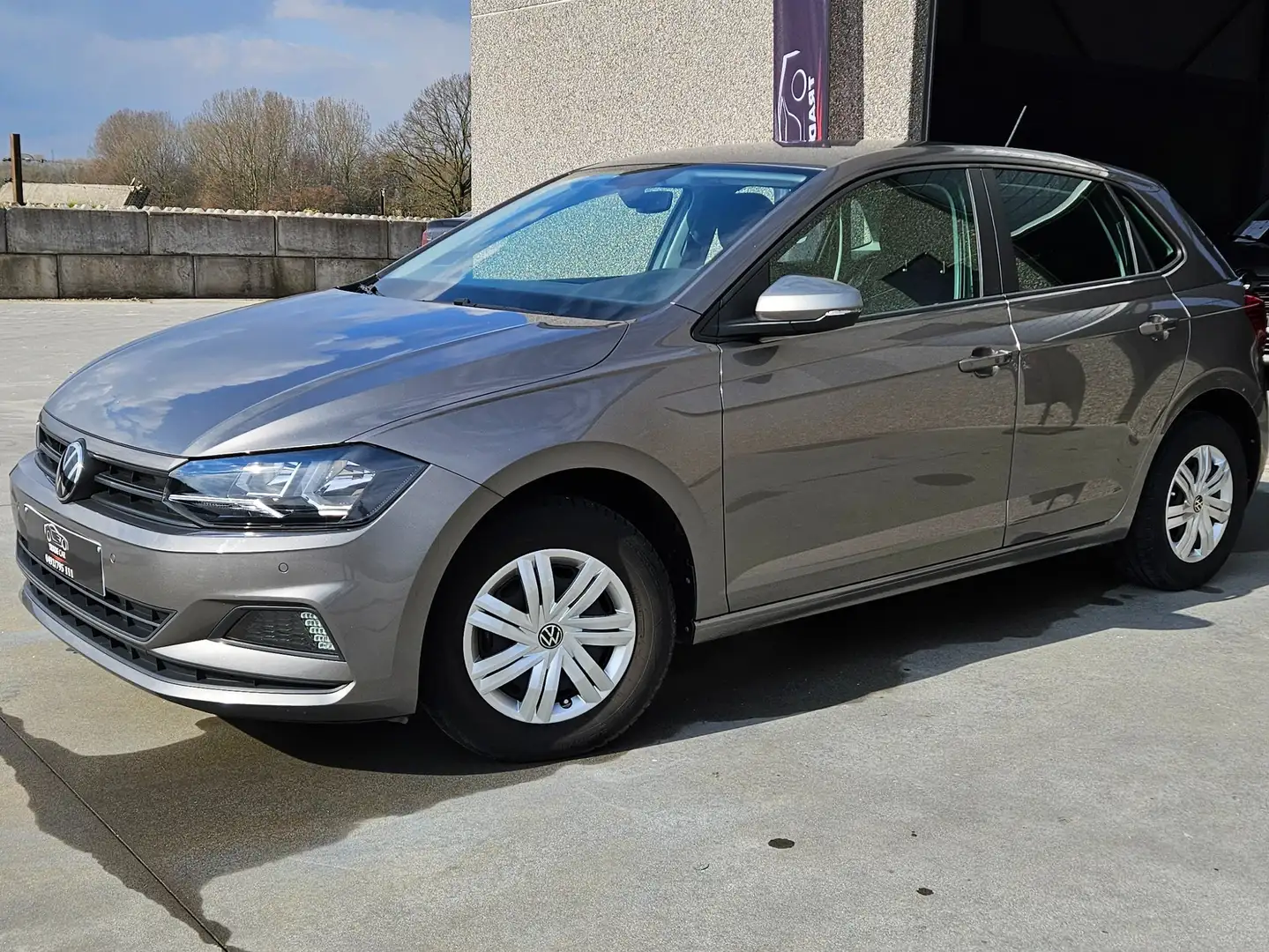Volkswagen Polo 1.0i Trendline (EU6AP)*GARANTIE*CRUISE*CAR PLAY* Gris - 1