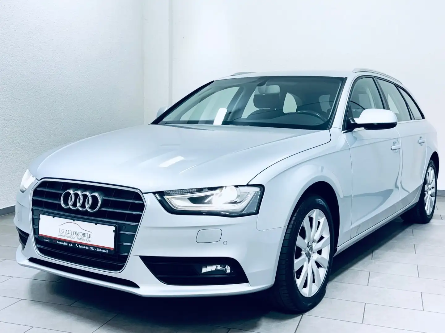 Audi A4 Avant Ambiente 2.0 TDI Plateado - 1