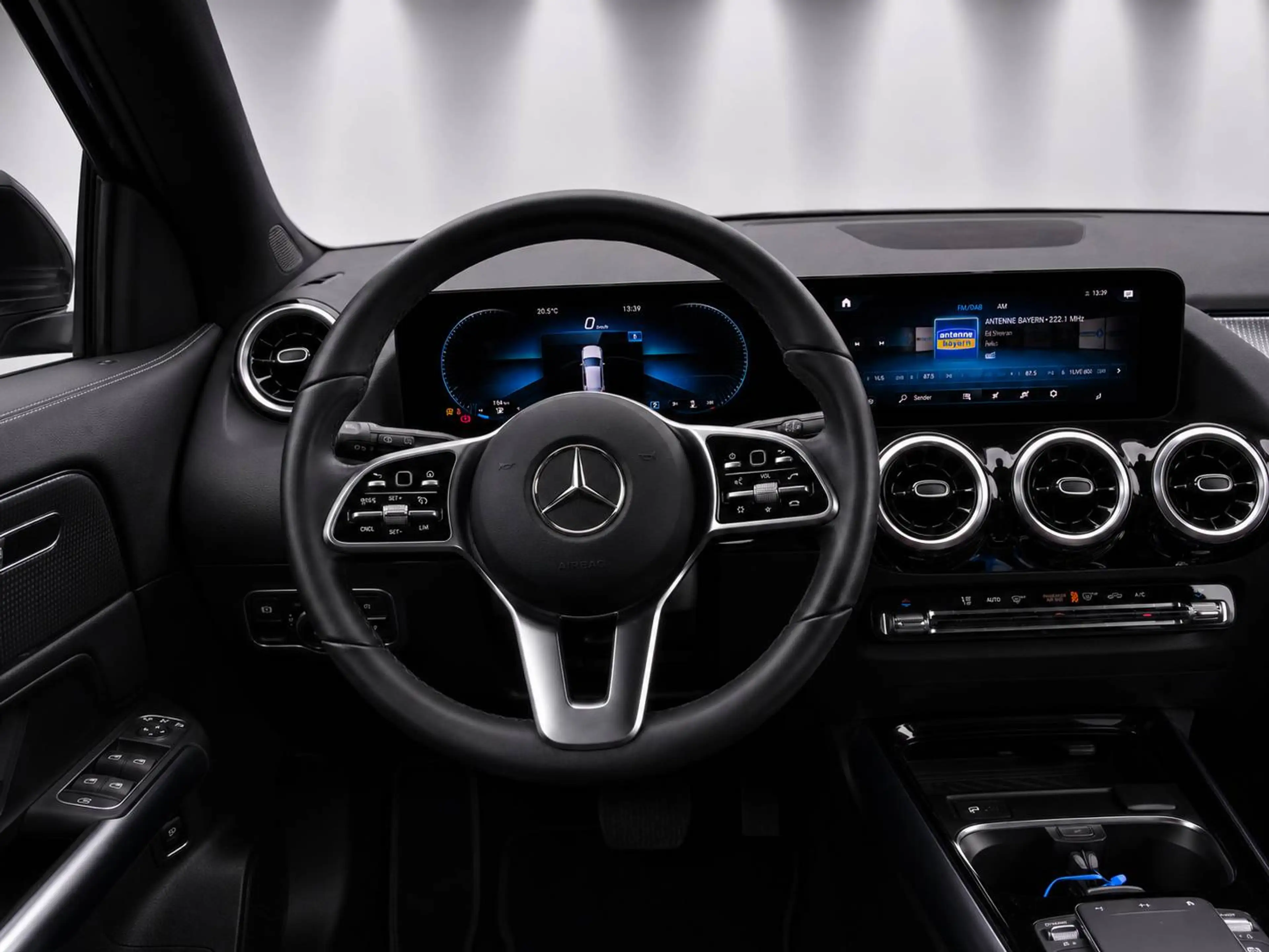 Mercedes-Benz GLA 220 GLA 220 d/PROGRESSIVE/BUSINESS/LED/NAVI/SHZ/ — photo 9
