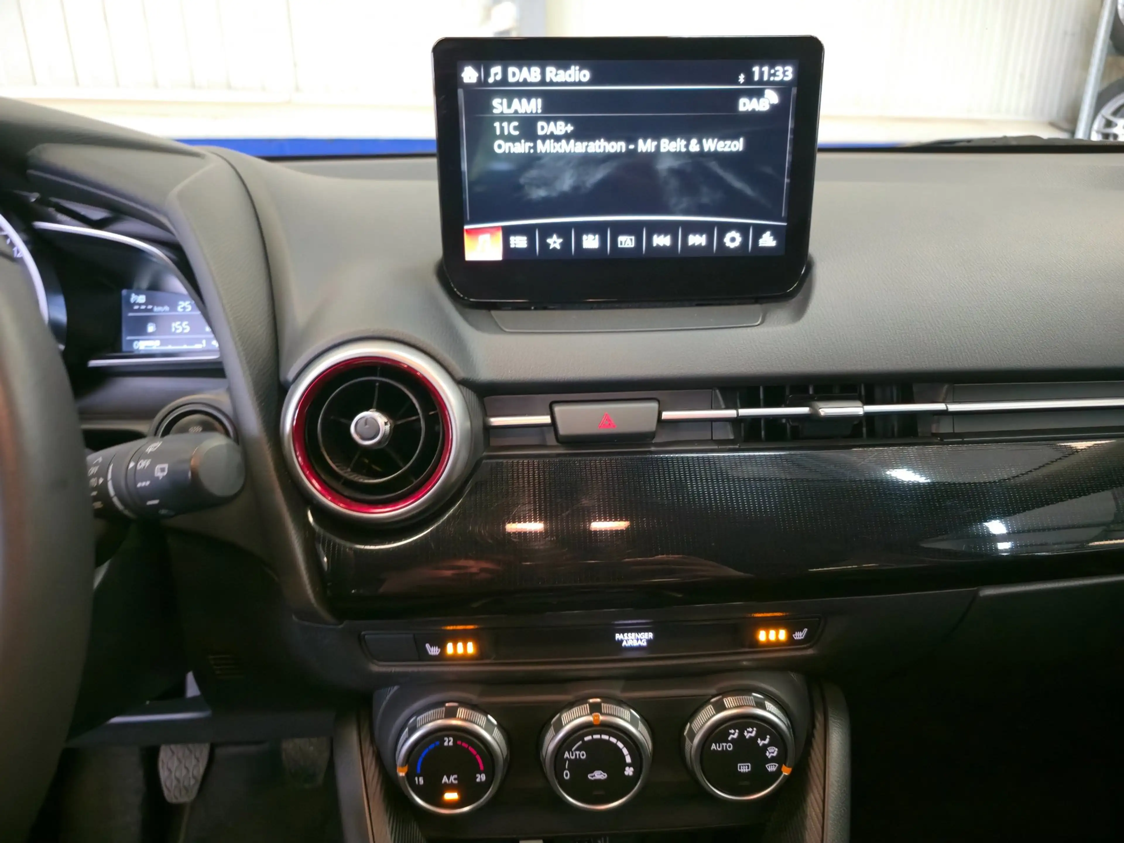 Mazda 2 1.5 Skyactiv-G Luxury — photo 7