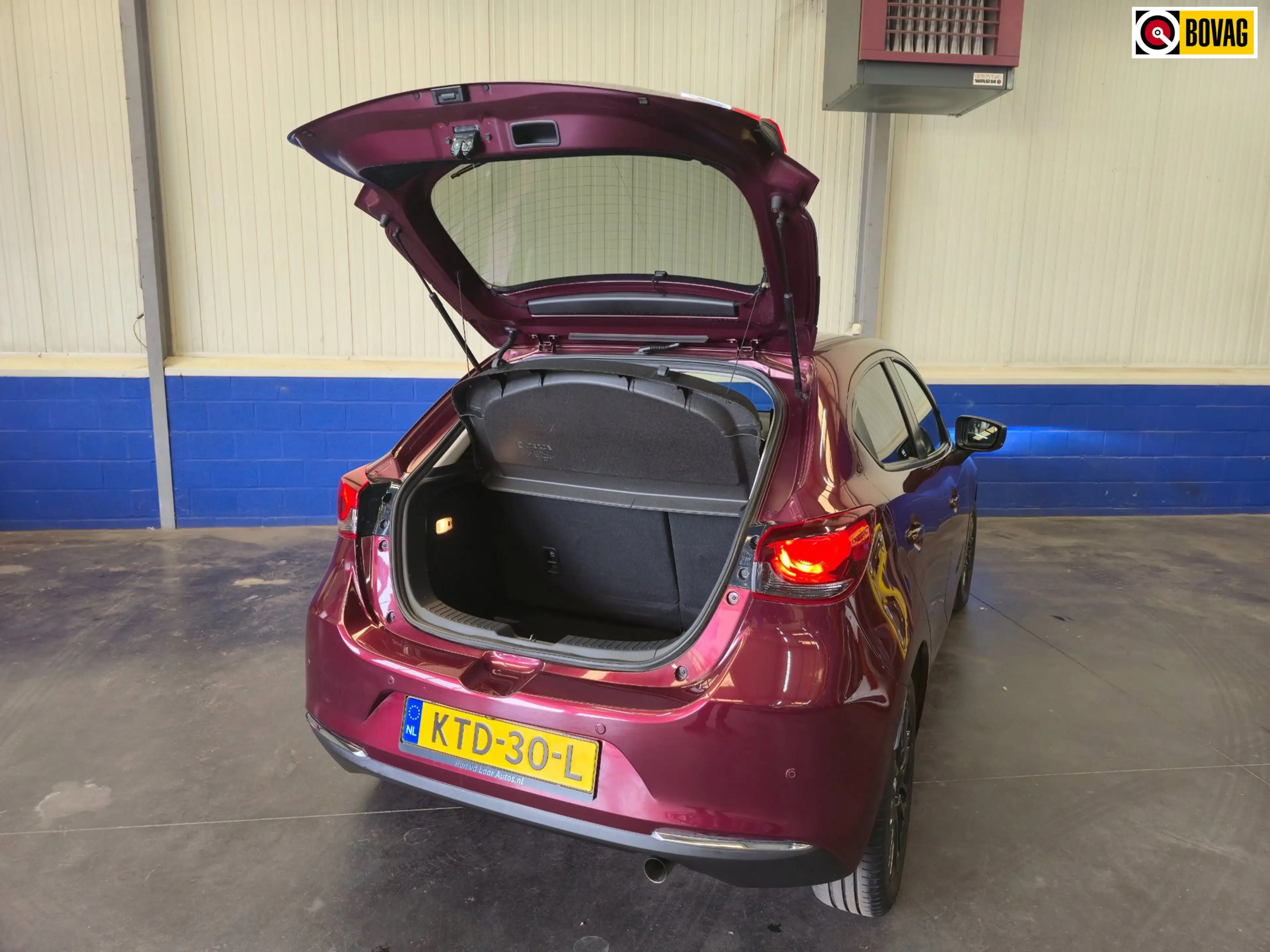 Mazda 2 1.5 Skyactiv-G Luxury — photo 13