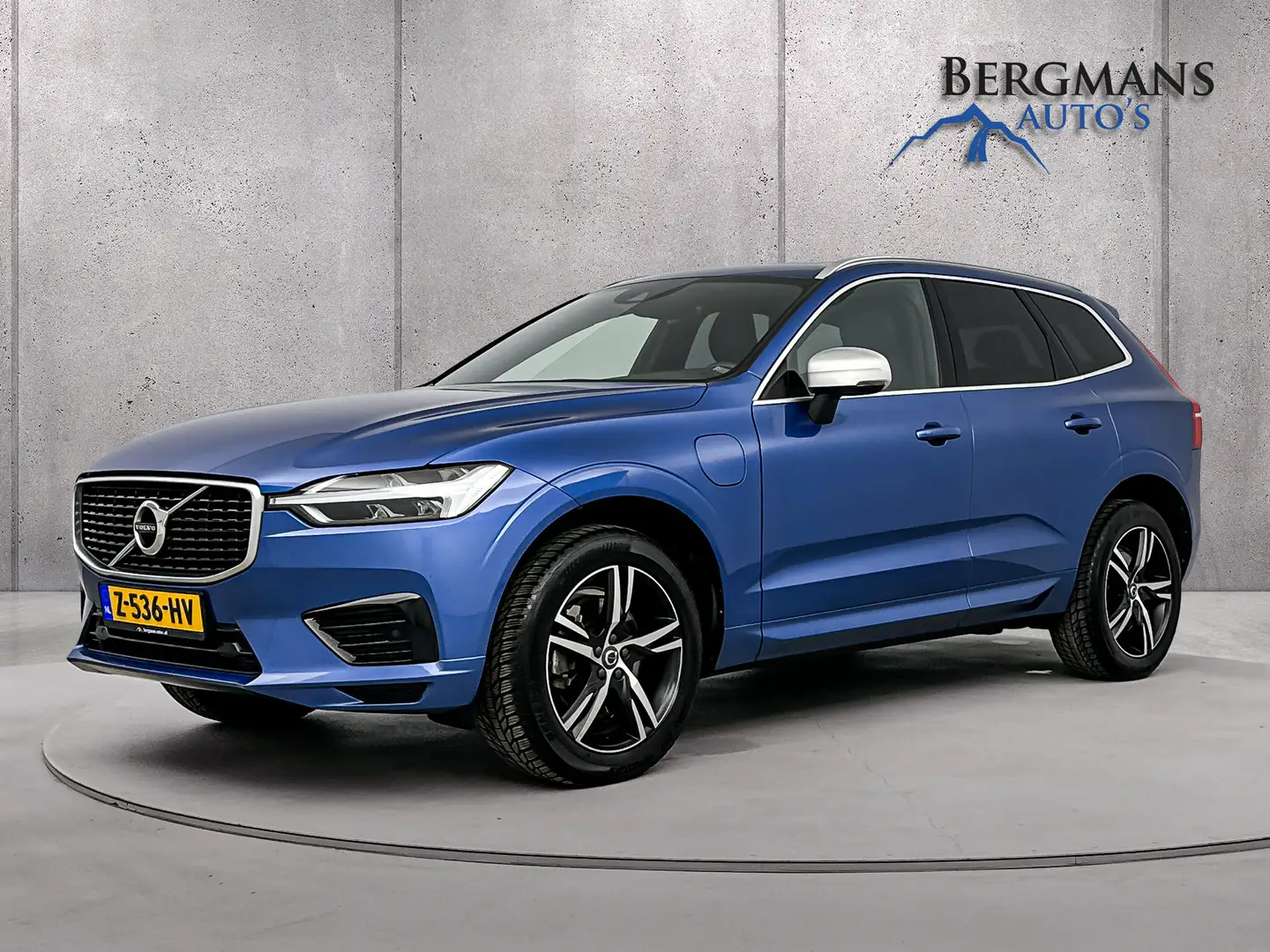 Volvo XC60 2.0 T8 Twin Engine AWD R-Design // PANORAMA // CAM Blauw - 1