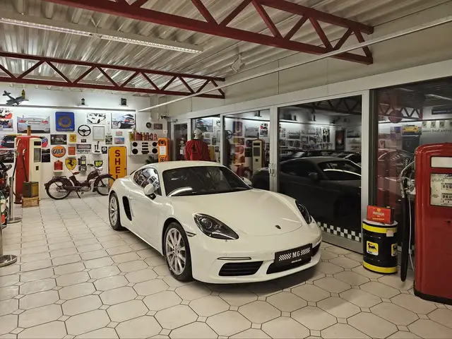 Porsche Cayman S