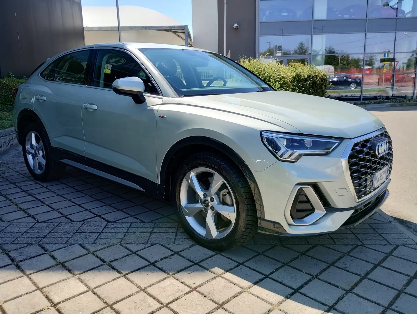Audi Q3 Q3 Sportback 45 1.4 tfsi e S line edition s-tronic Argento - 2