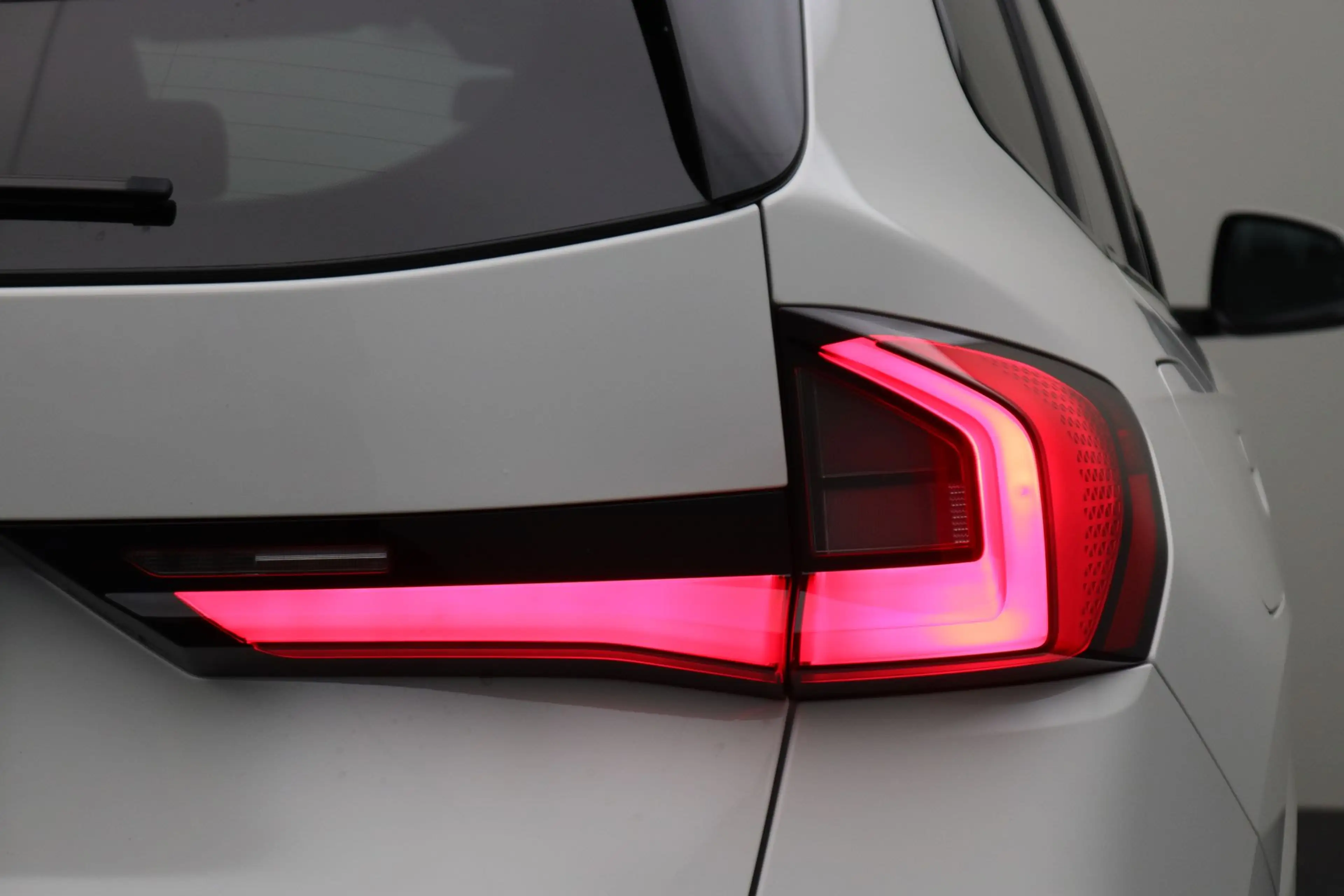 BMW iX1 xDrive30 67 kWh | Achteruitrijcamera |  Driving As — photo 7