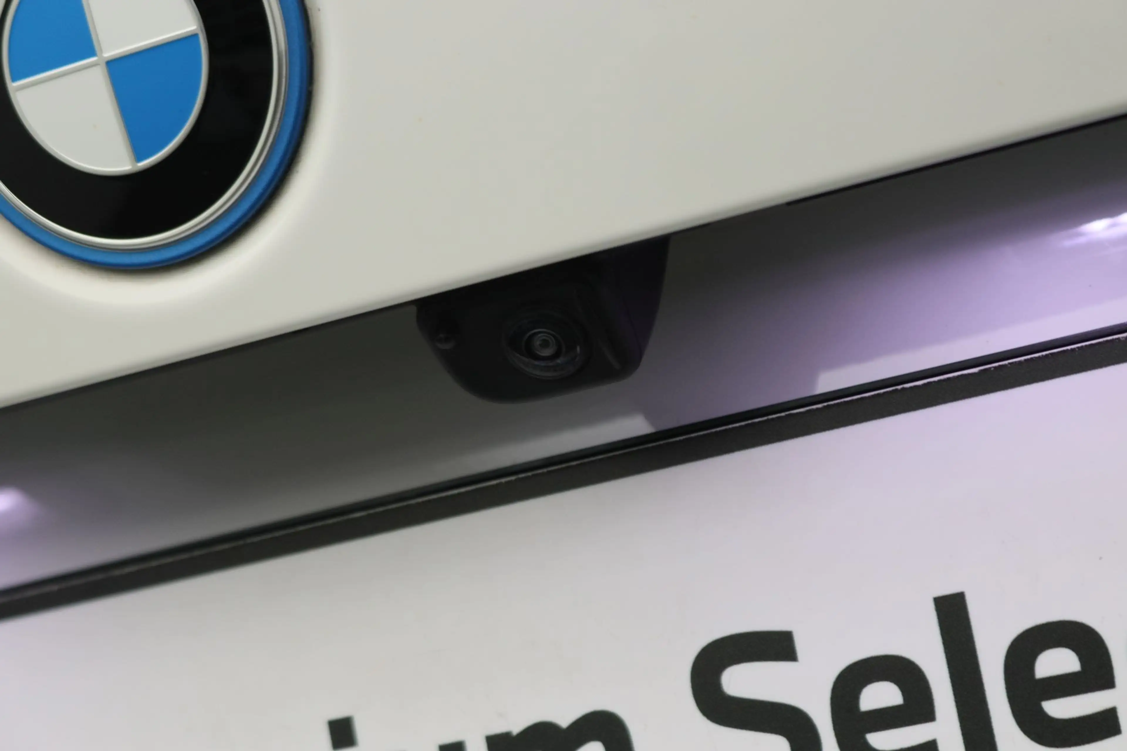 BMW iX1 xDrive30 67 kWh | Achteruitrijcamera |  Driving As — photo 8