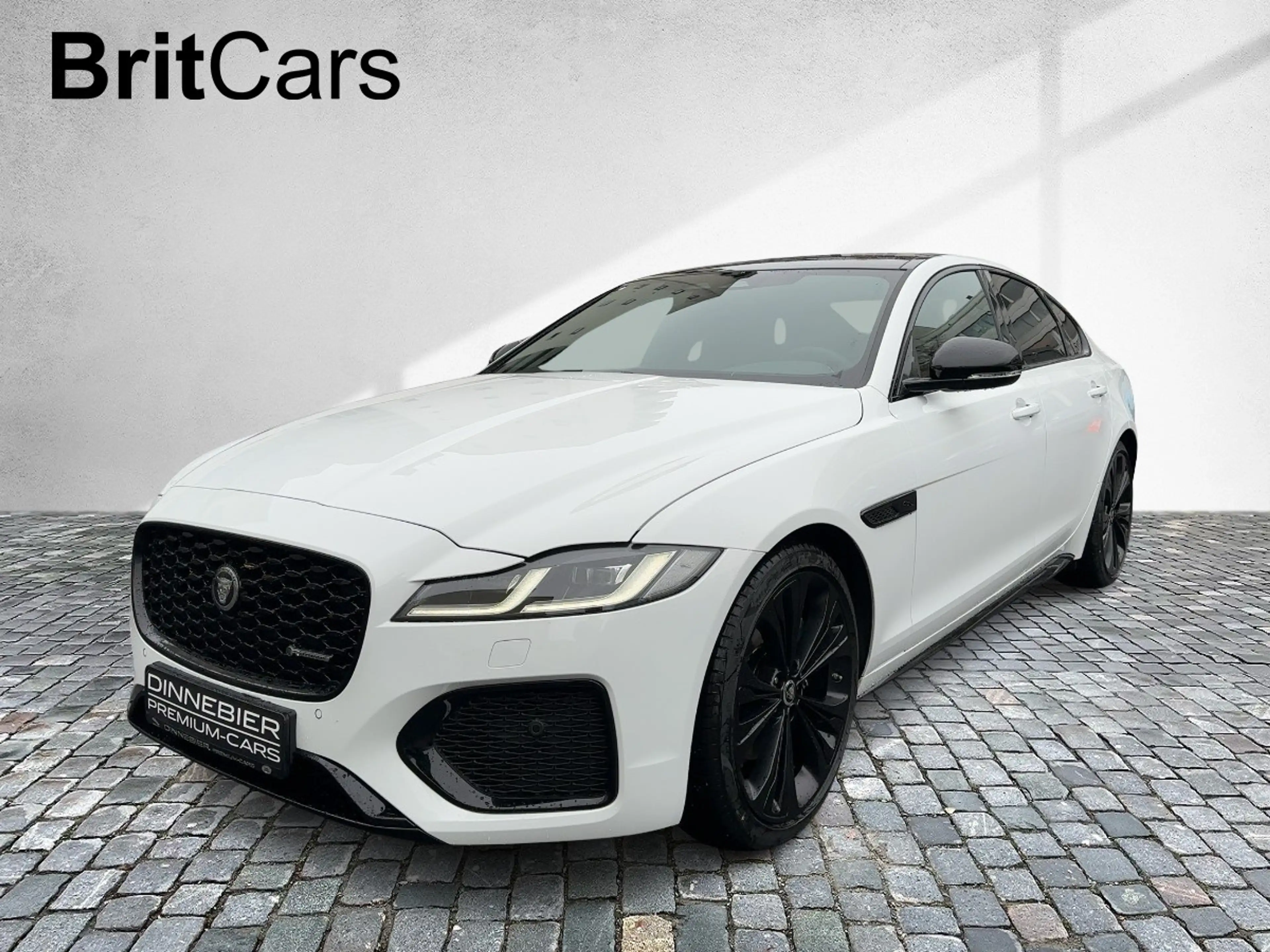 Jaguar XF Diesel D200 R-Dynamic SE WinterPak,Pano,20'' — photo 2