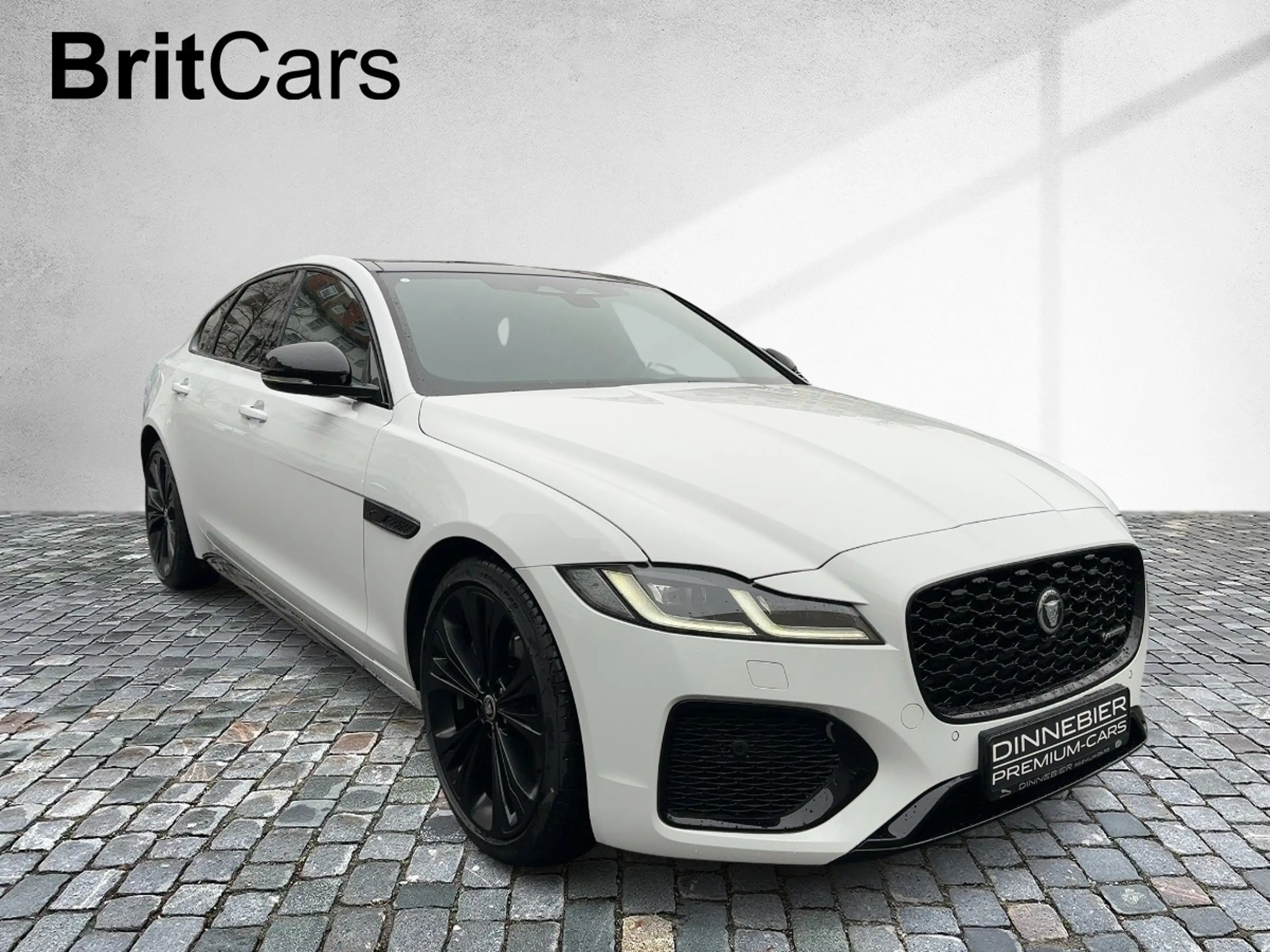 Jaguar XF Diesel D200 R-Dynamic SE WinterPak,Pano,20'' — photo 8
