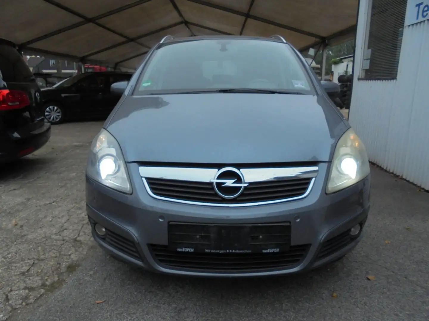 Opel Zafira B Sport 1.8 2.Hd Scheckh. PDC Shz Alu Xen Grau - 2