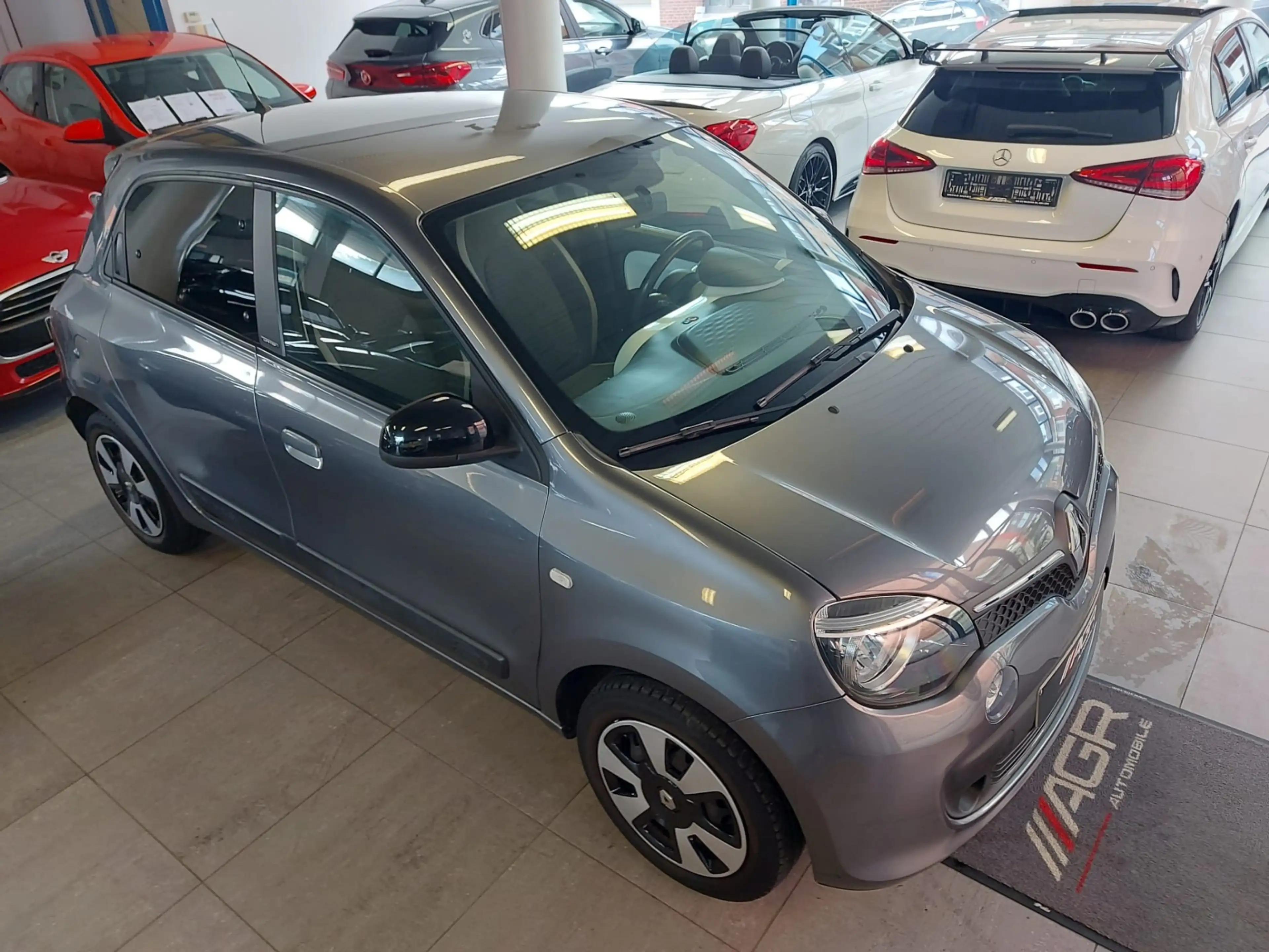 Renault Twingo TRES BIEN EQUIPÉE ET GARANTIE — photo 11