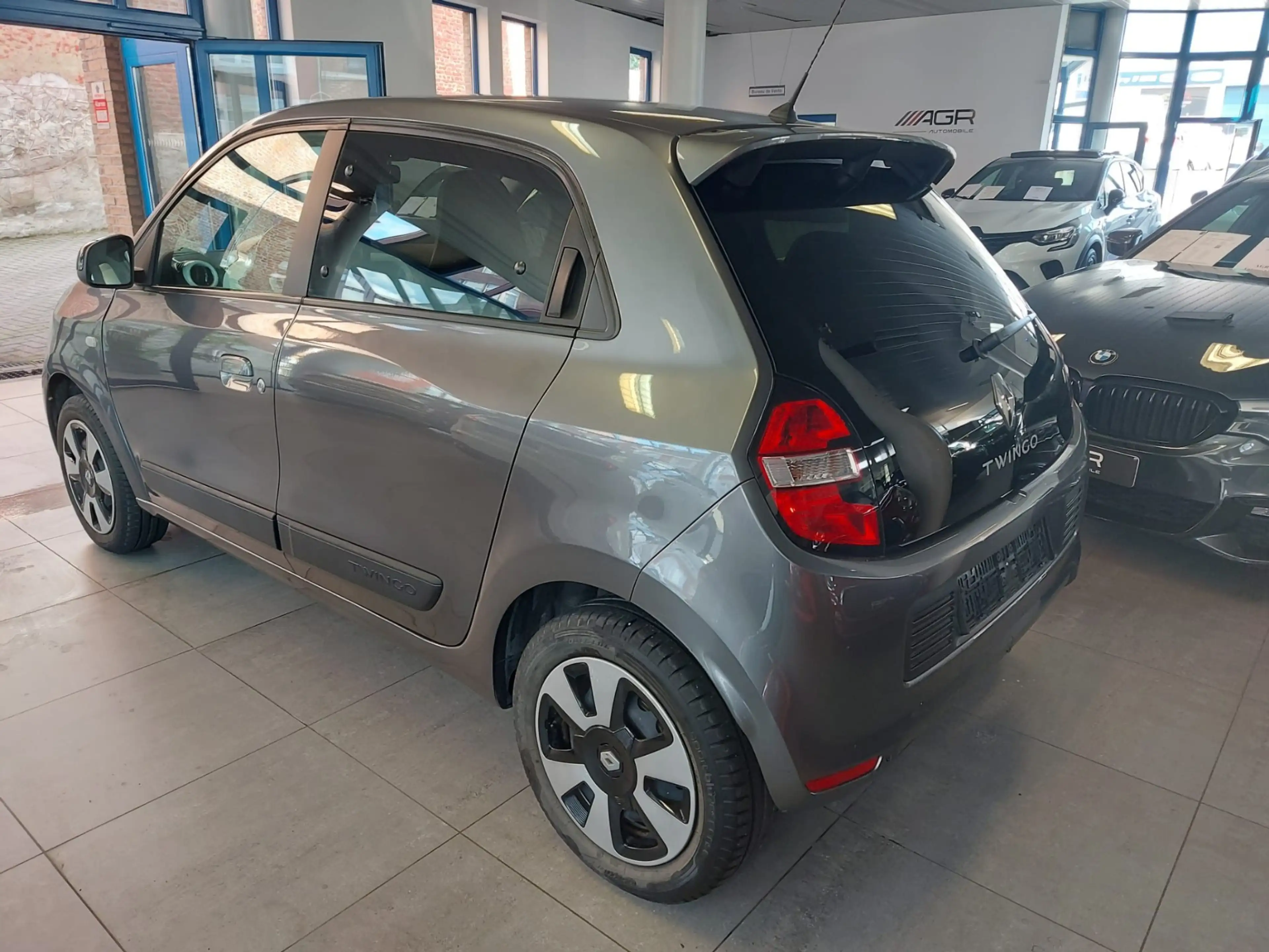 Renault Twingo TRES BIEN EQUIPÉE ET GARANTIE — photo 13