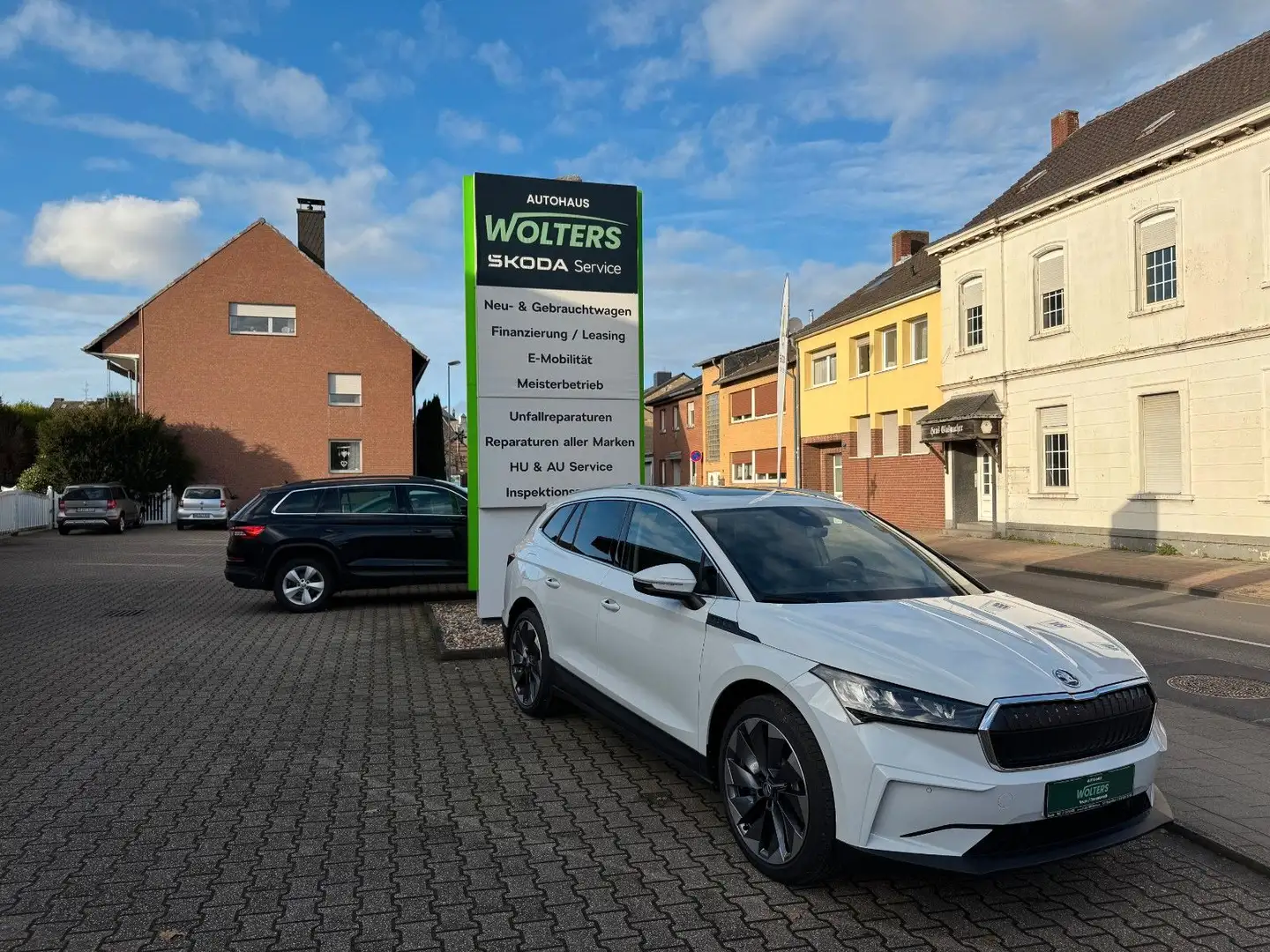 Skoda Enyaq ENYAQ LOUNGE PANO ACC NAVI Blanco - 1