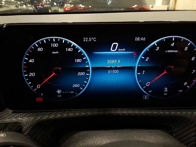 Mercedes-Benz A view 9