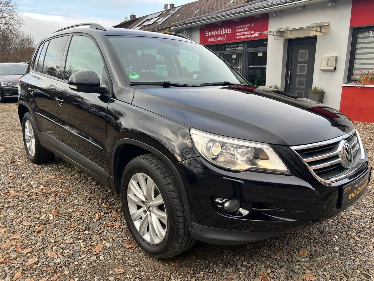 Volkswagen Tiguan Track & Field 4M Leder Panorama B-Xenon Noir - 2