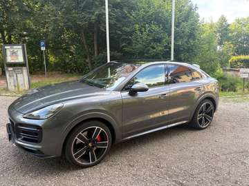 4.0 V8 GTS Coupé TOPAUSSTATTUNG
