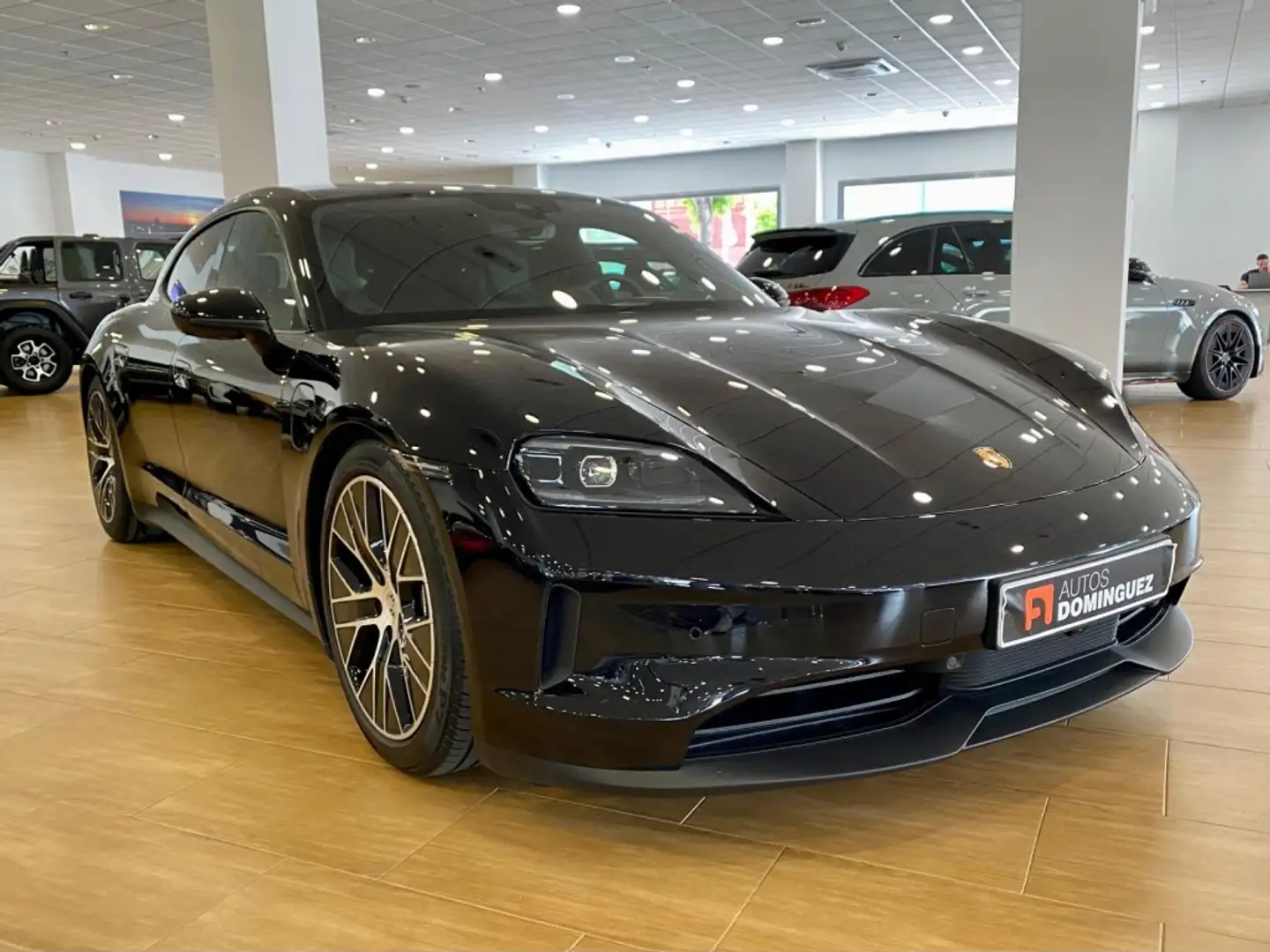 Porsche Taycan Sport Turismo Noir - 2