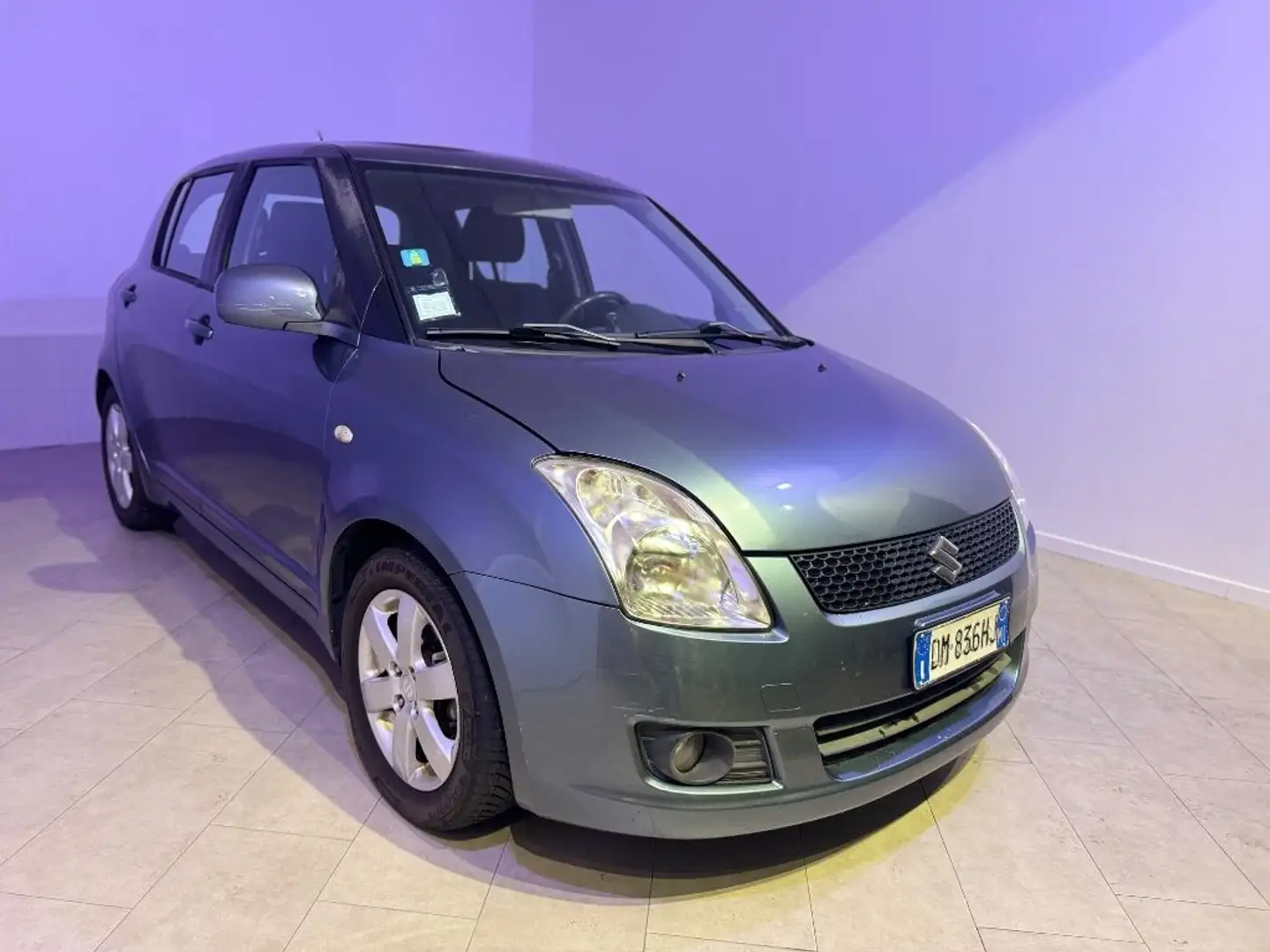 Suzuki Swift 1.3 5p. GL Safety Pack Grau - 2
