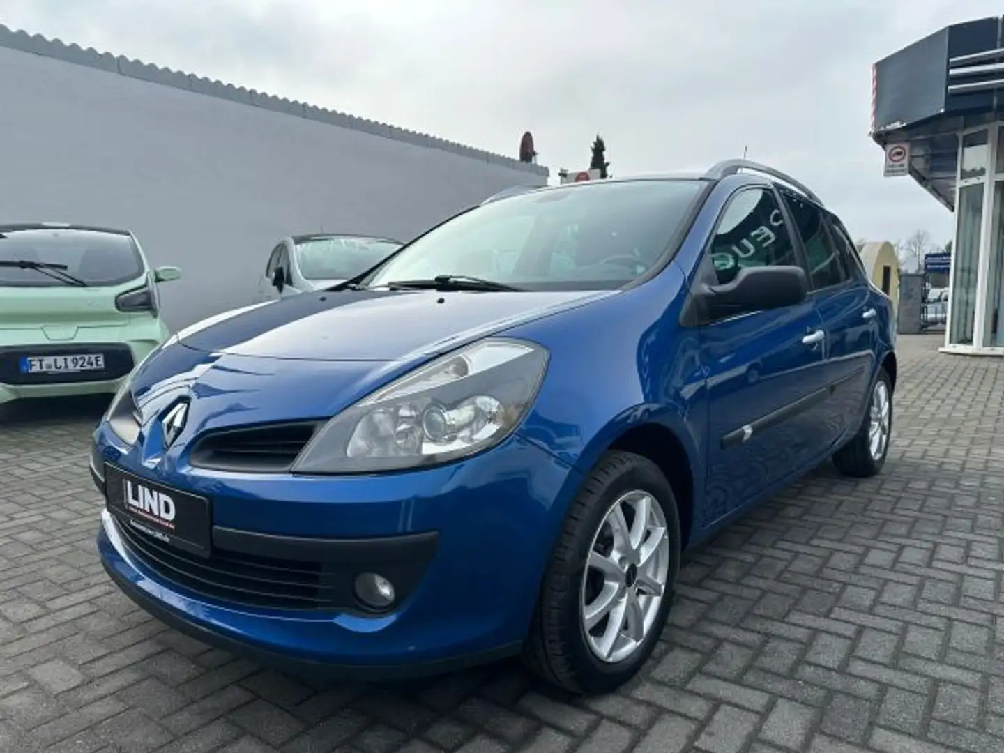 Renault Clio Clio 1.6 16V AUTOMATIK Blau - 1