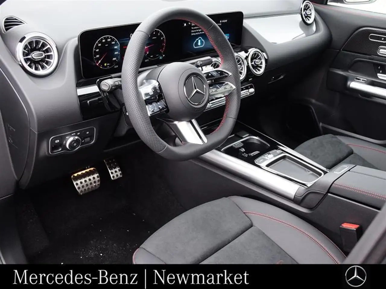 Mercedes-Benz GLA снимка Mercedes-Benz GLA