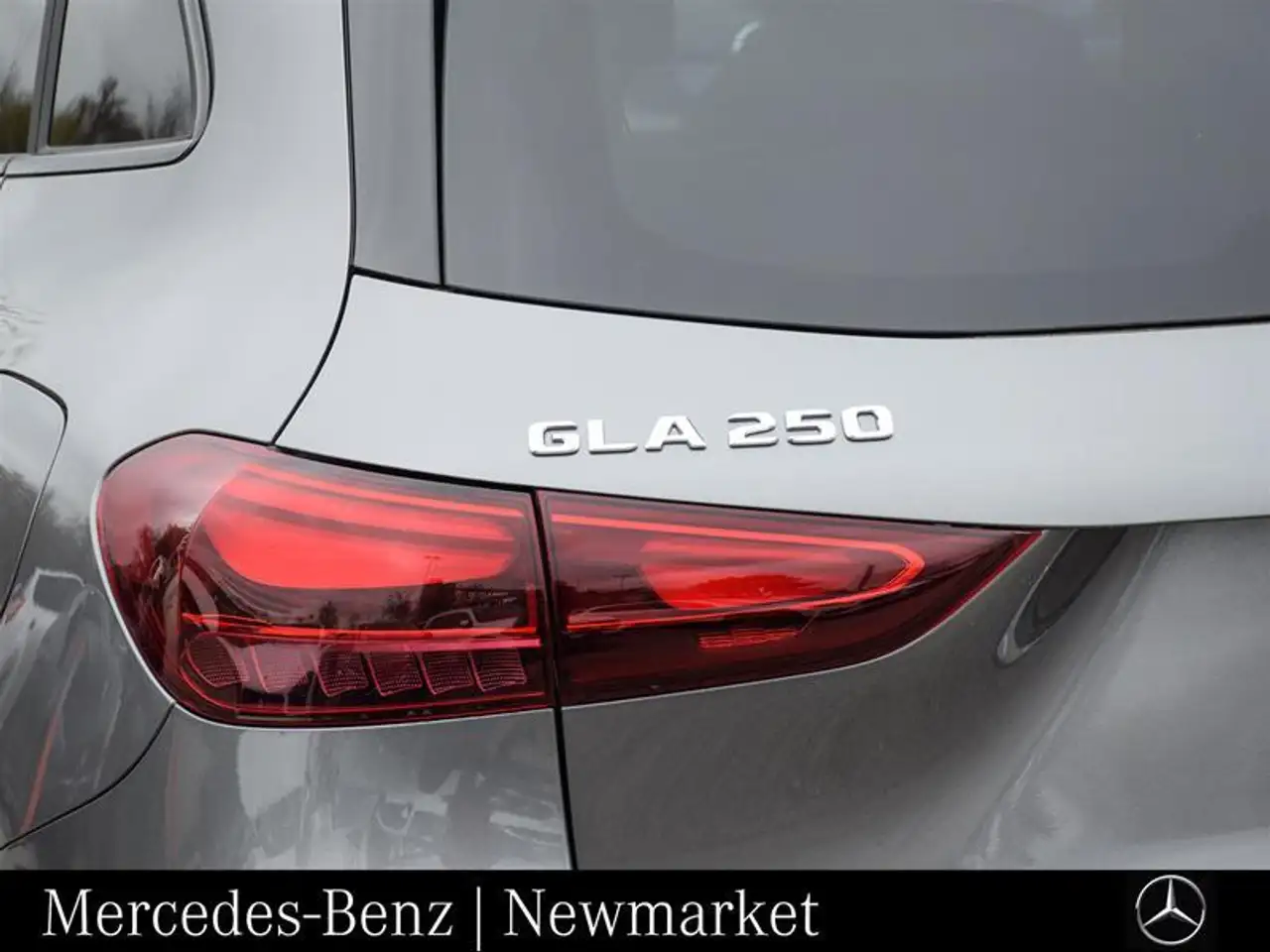 Mercedes-Benz GLA снимка Mercedes-Benz GLA