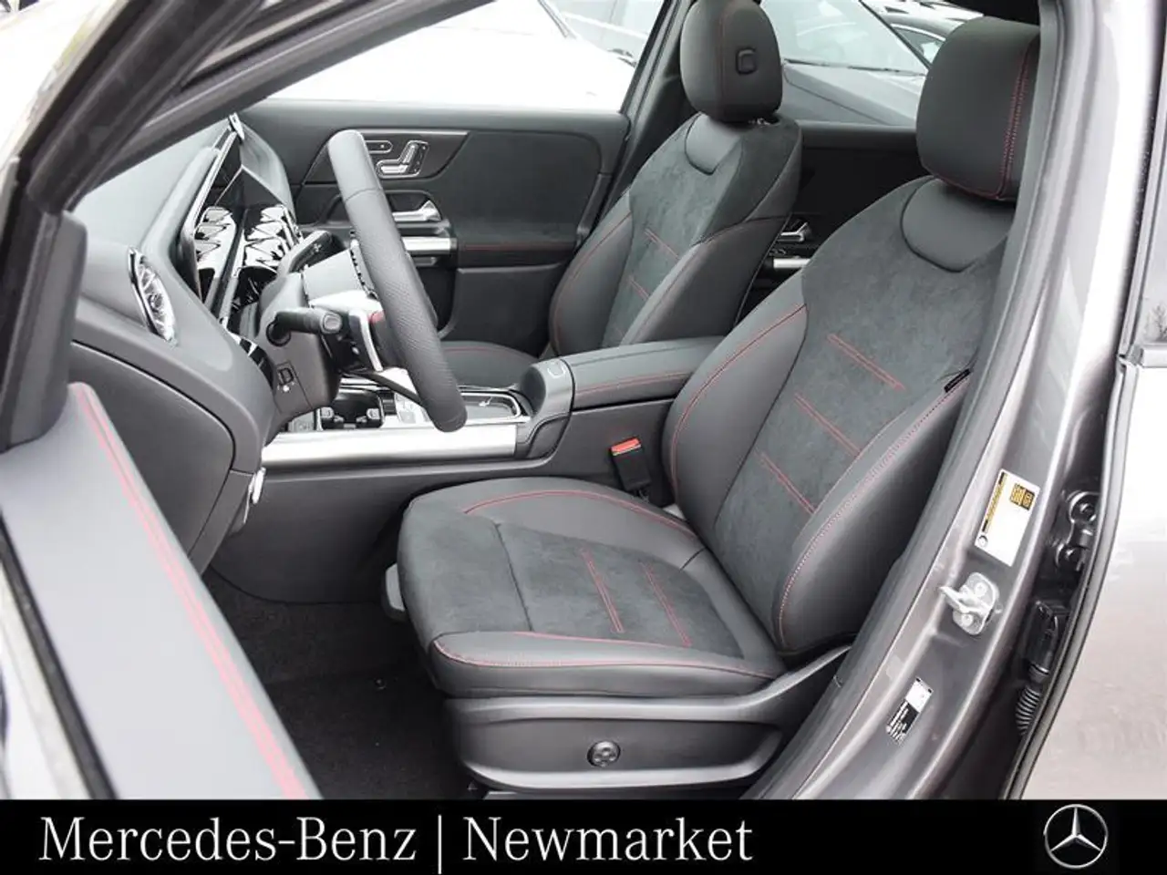 Mercedes-Benz GLA снимка Mercedes-Benz GLA